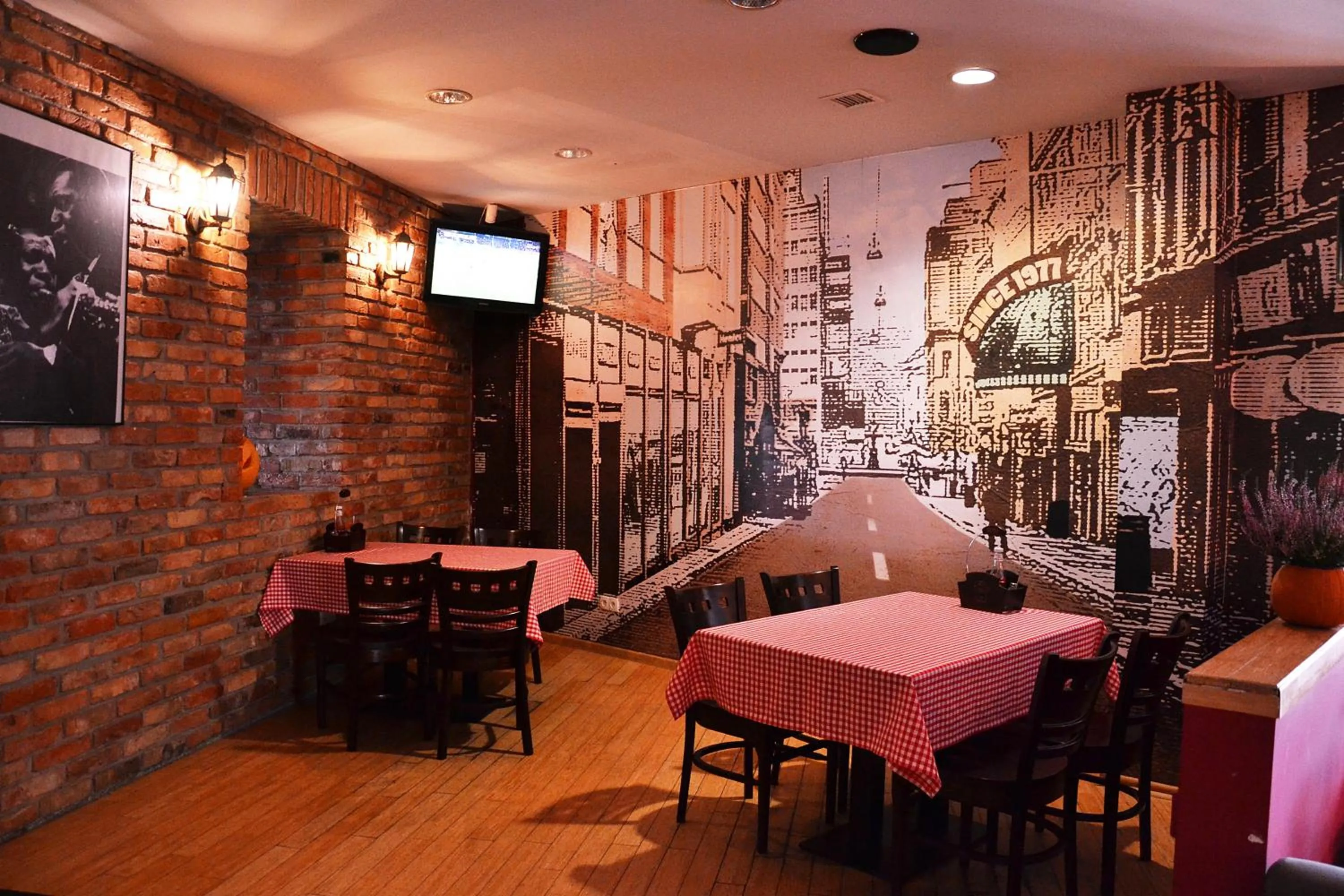 Restaurant/places to eat in Hotel Orlik