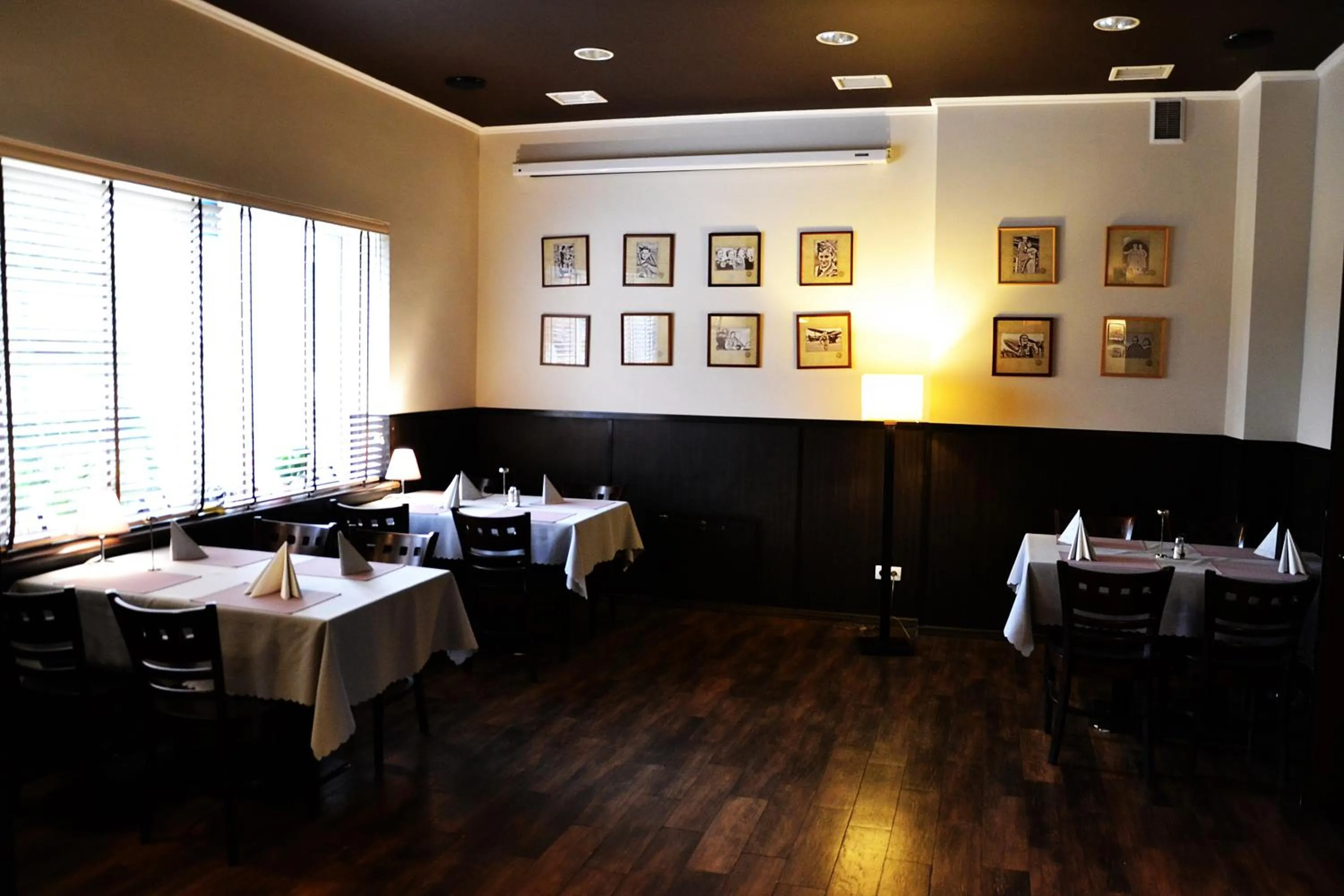 Restaurant/places to eat in Hotel Orlik