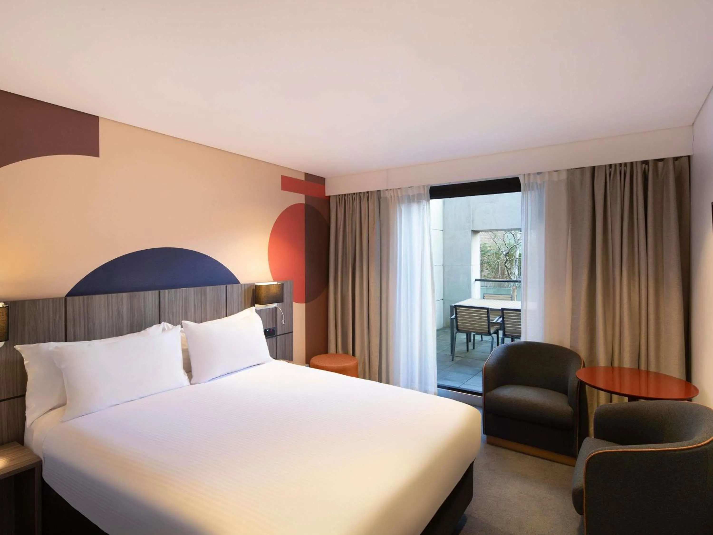 Bedroom, Bed in ibis Styles Sydney Central