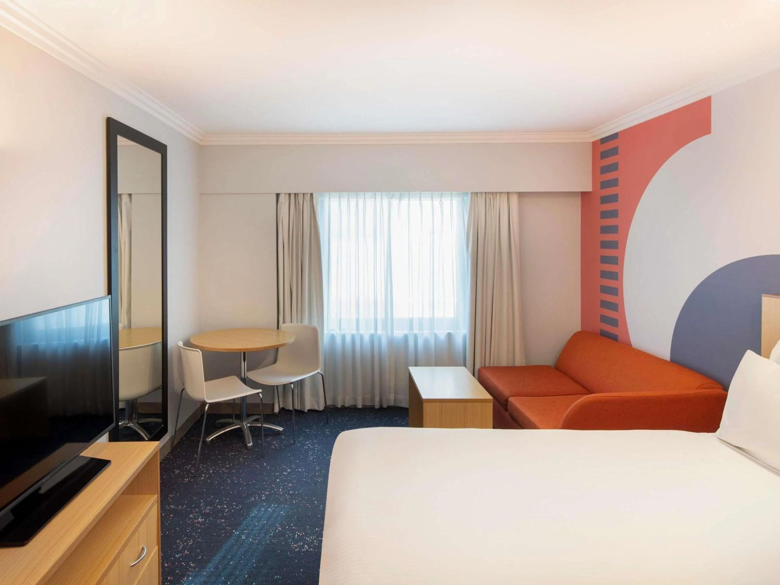 Bedroom, Bed in ibis Styles Sydney Central