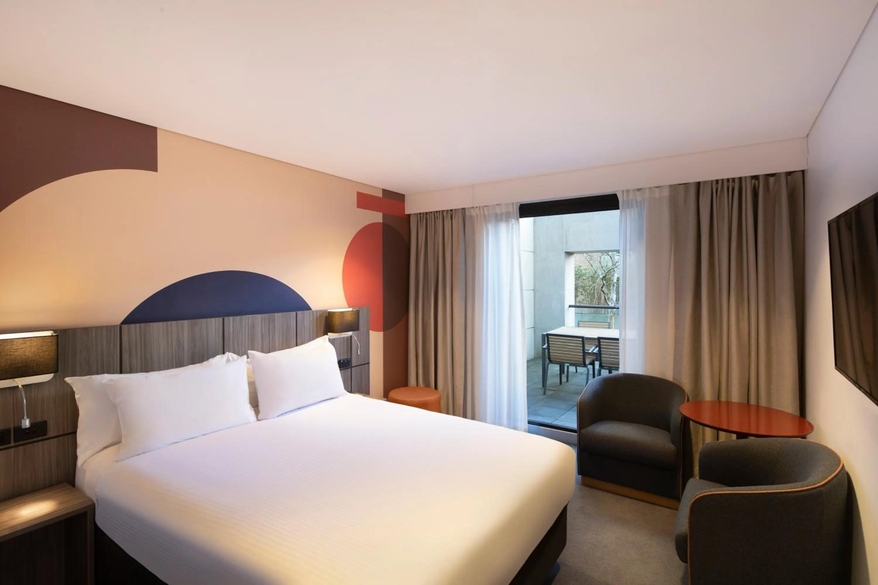 Bed in ibis Styles Sydney Central