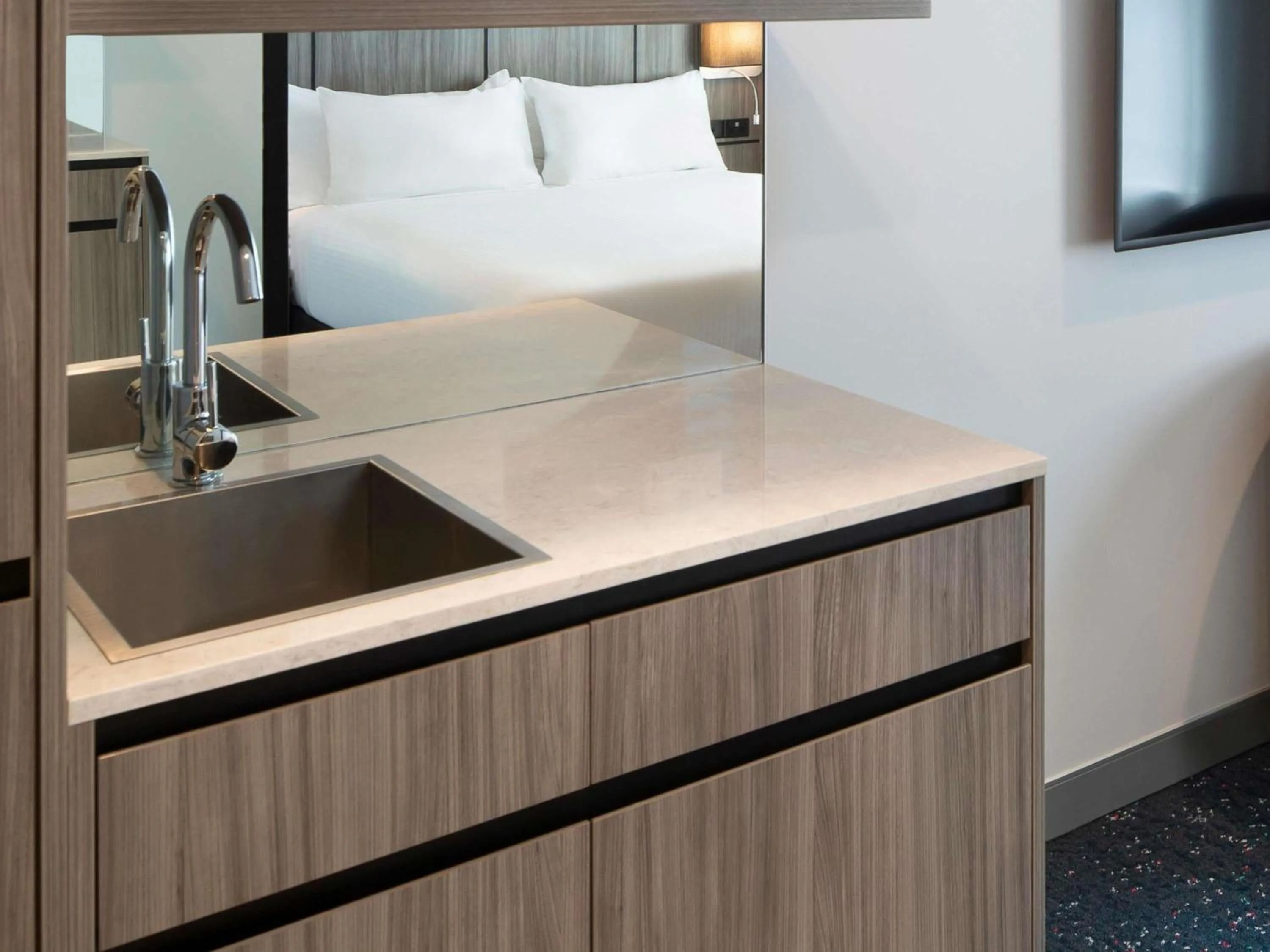 Bedroom, Bed in ibis Styles Sydney Central