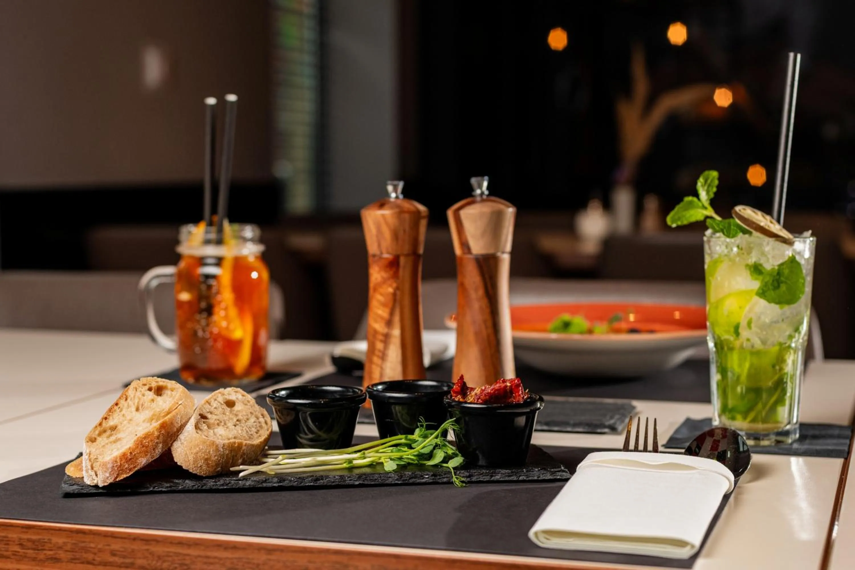 Restaurant/places to eat in Ibis Kraków Stare Miasto