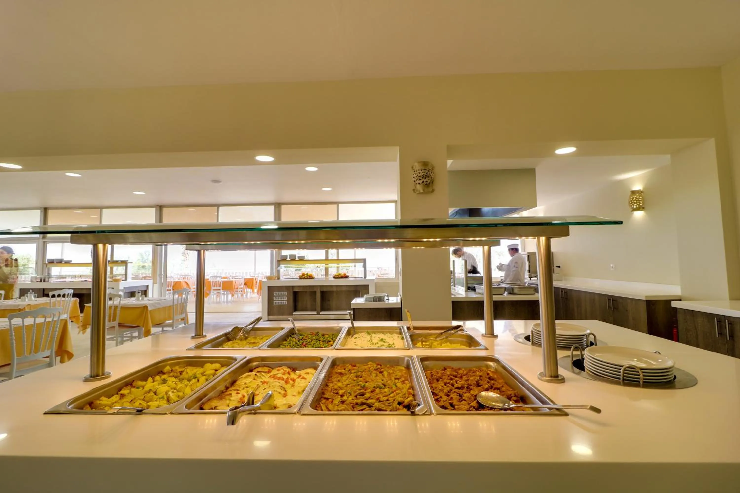 Restaurant/places to eat in Calamos Beach Family Club