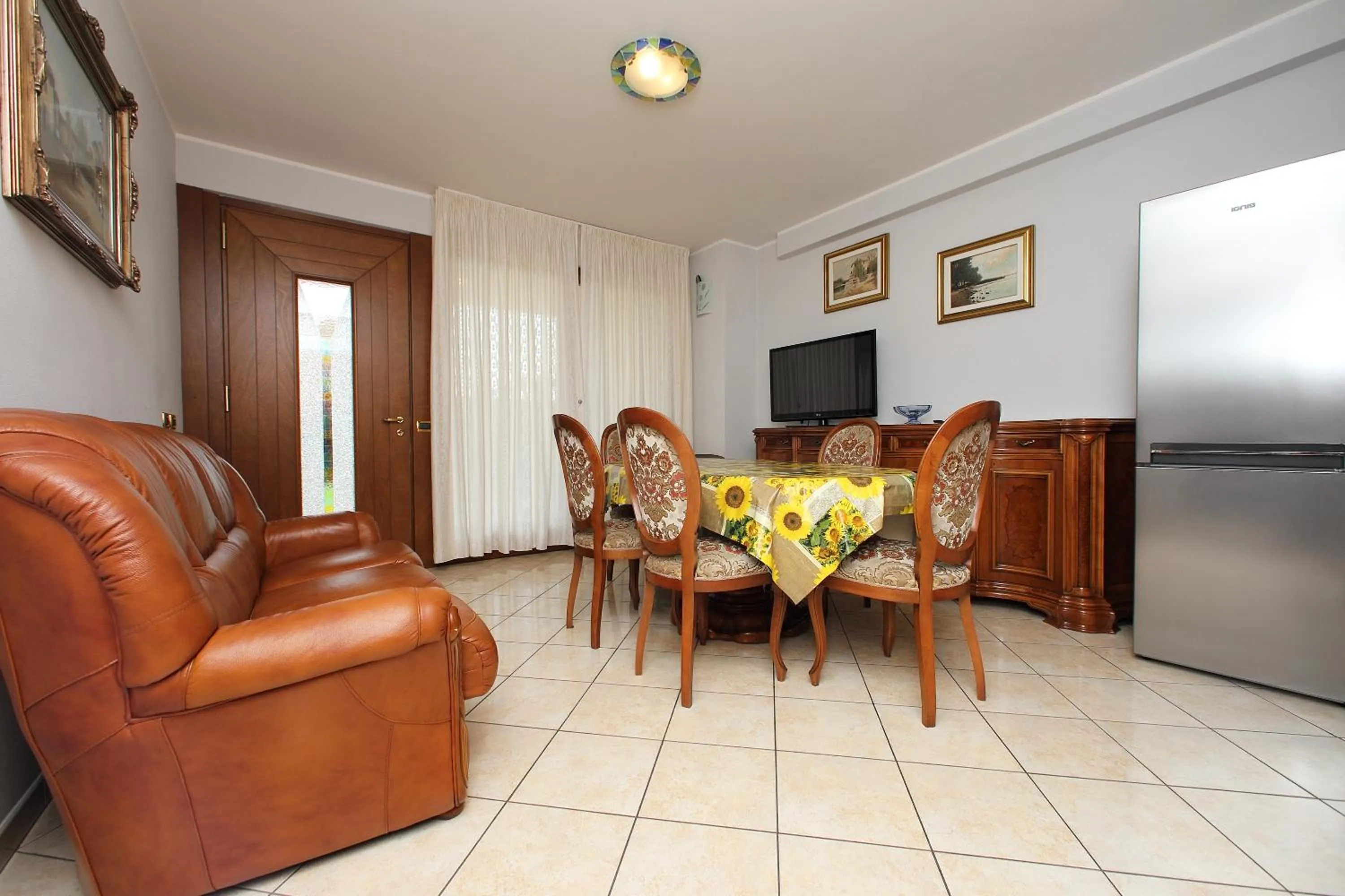 TV and multimedia in Hotel Campanello