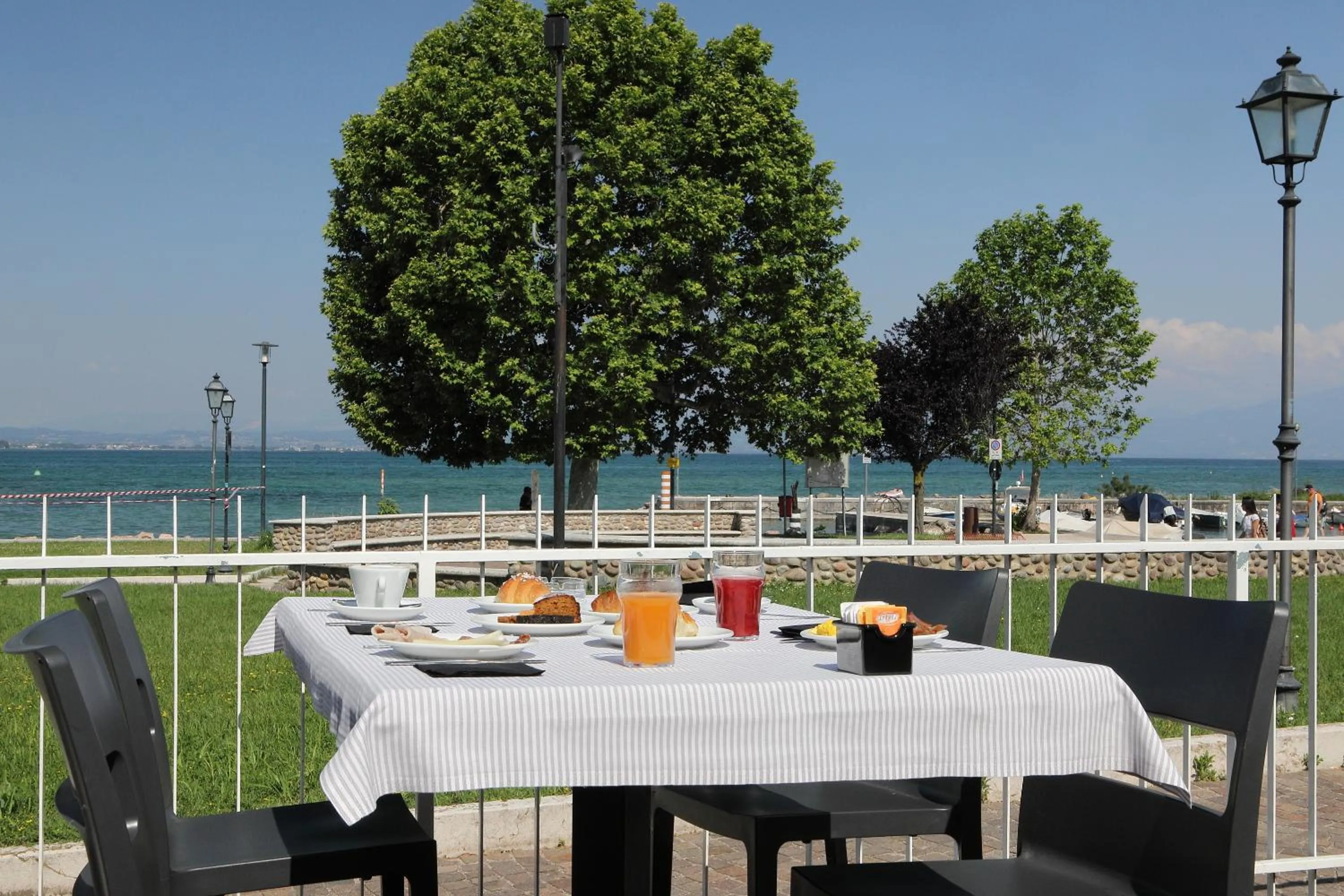 Lake view in Hotel Campanello