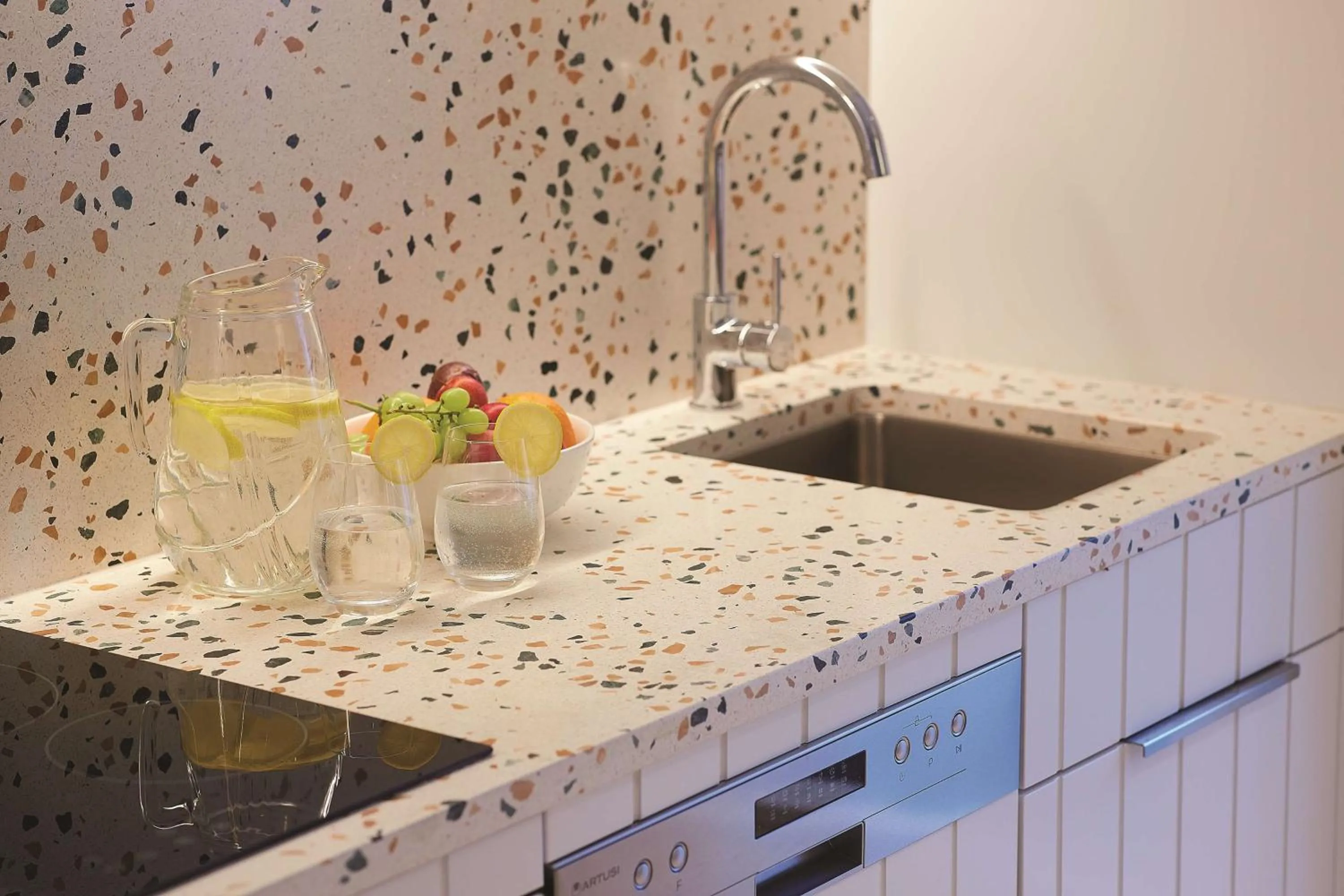 Kitchen or kitchenette in Adina Apartment Hotel Chippendale