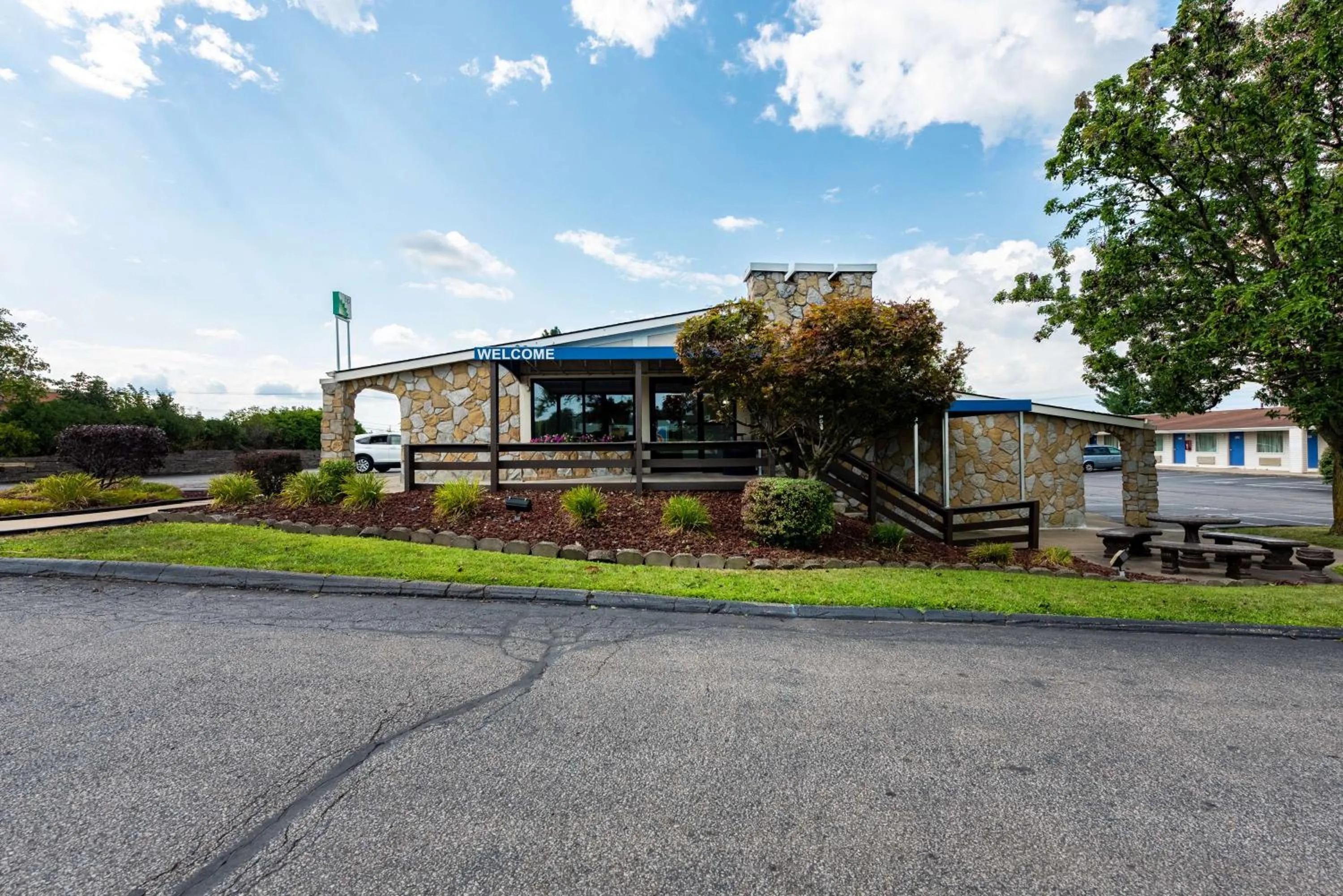 Lobby or reception in Motel 6-Mansfield, OH