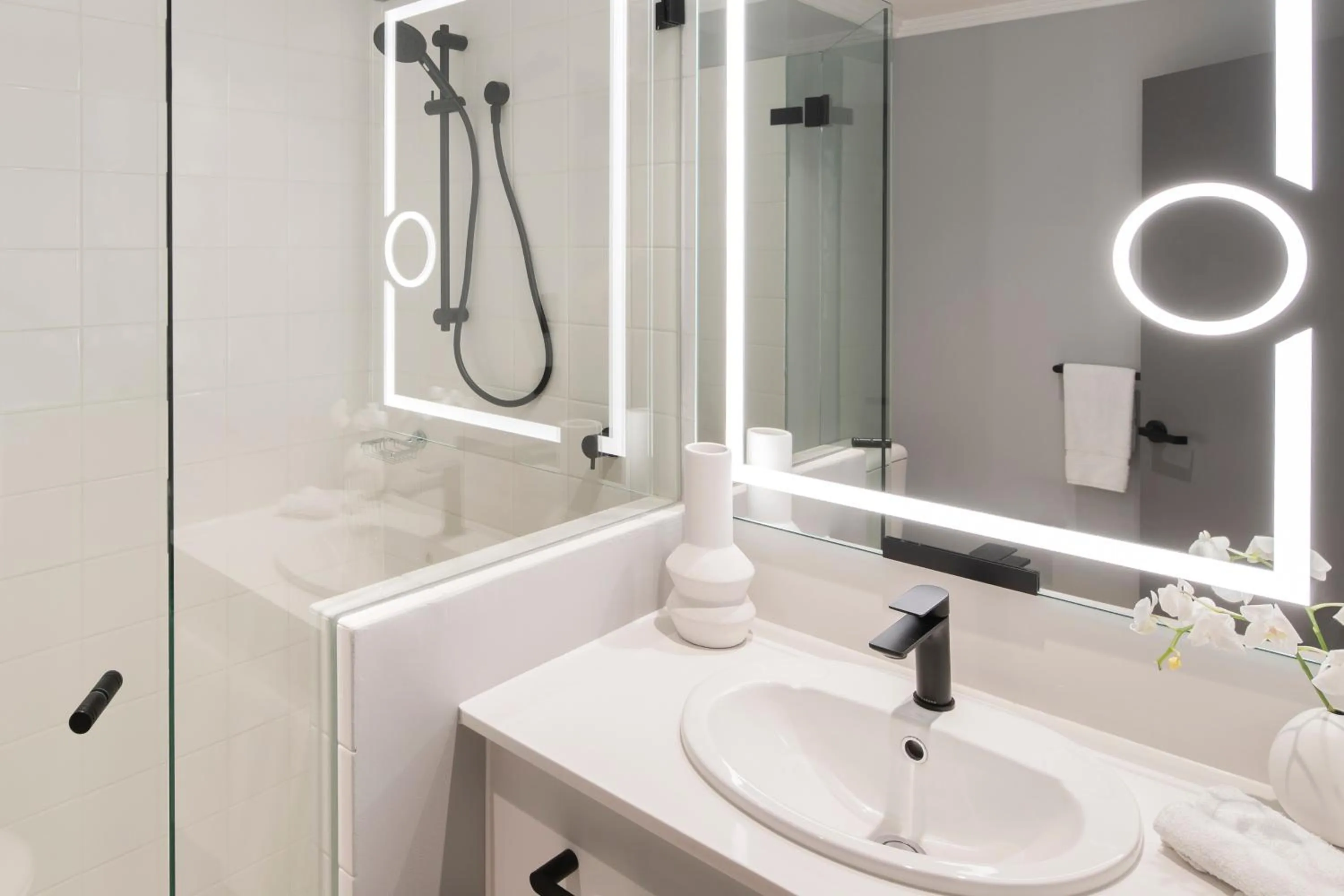 Shower in The Sebel Sydney Martin Place