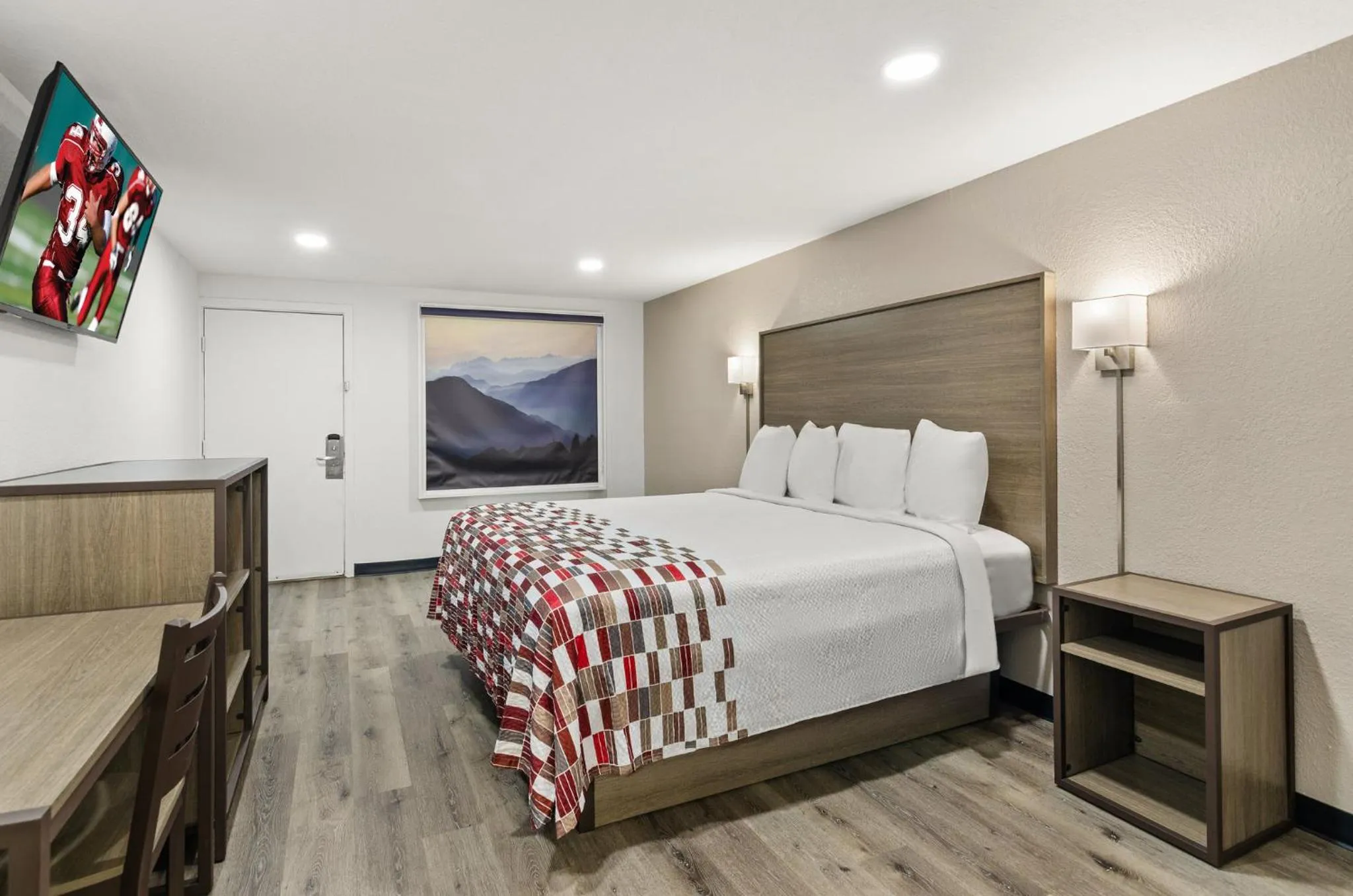 Bedroom, Bed in Red Roof Inn Wytheville