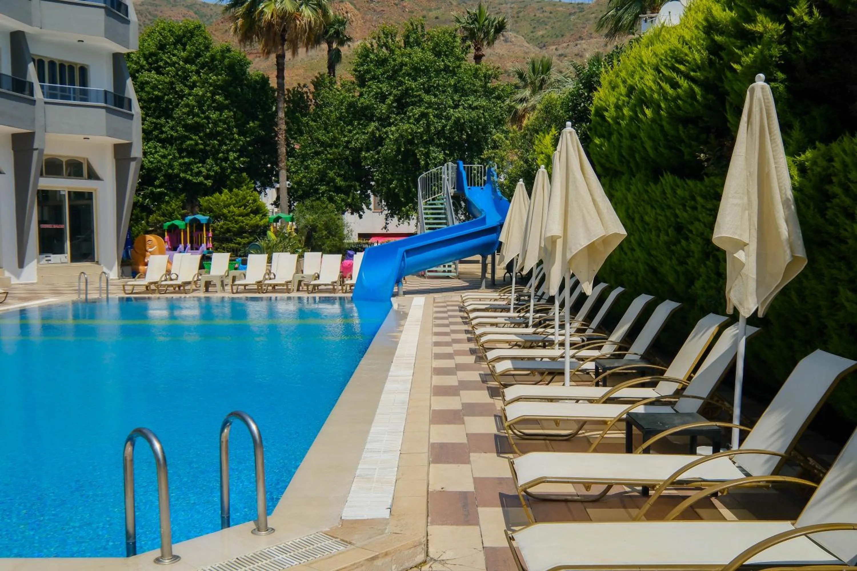 sunbed in Club Selen icmeler