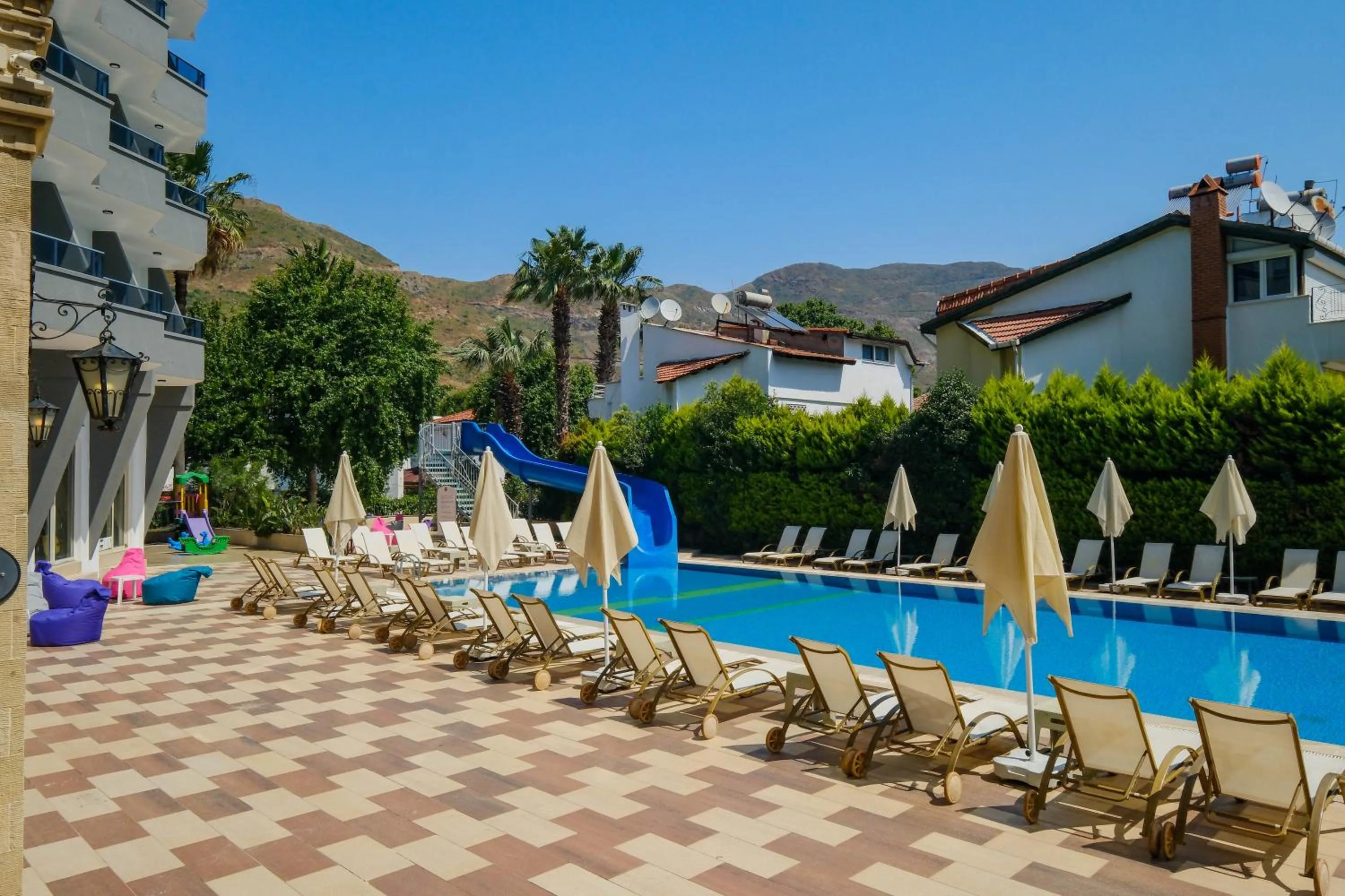 Swimming pool in Club Selen icmeler