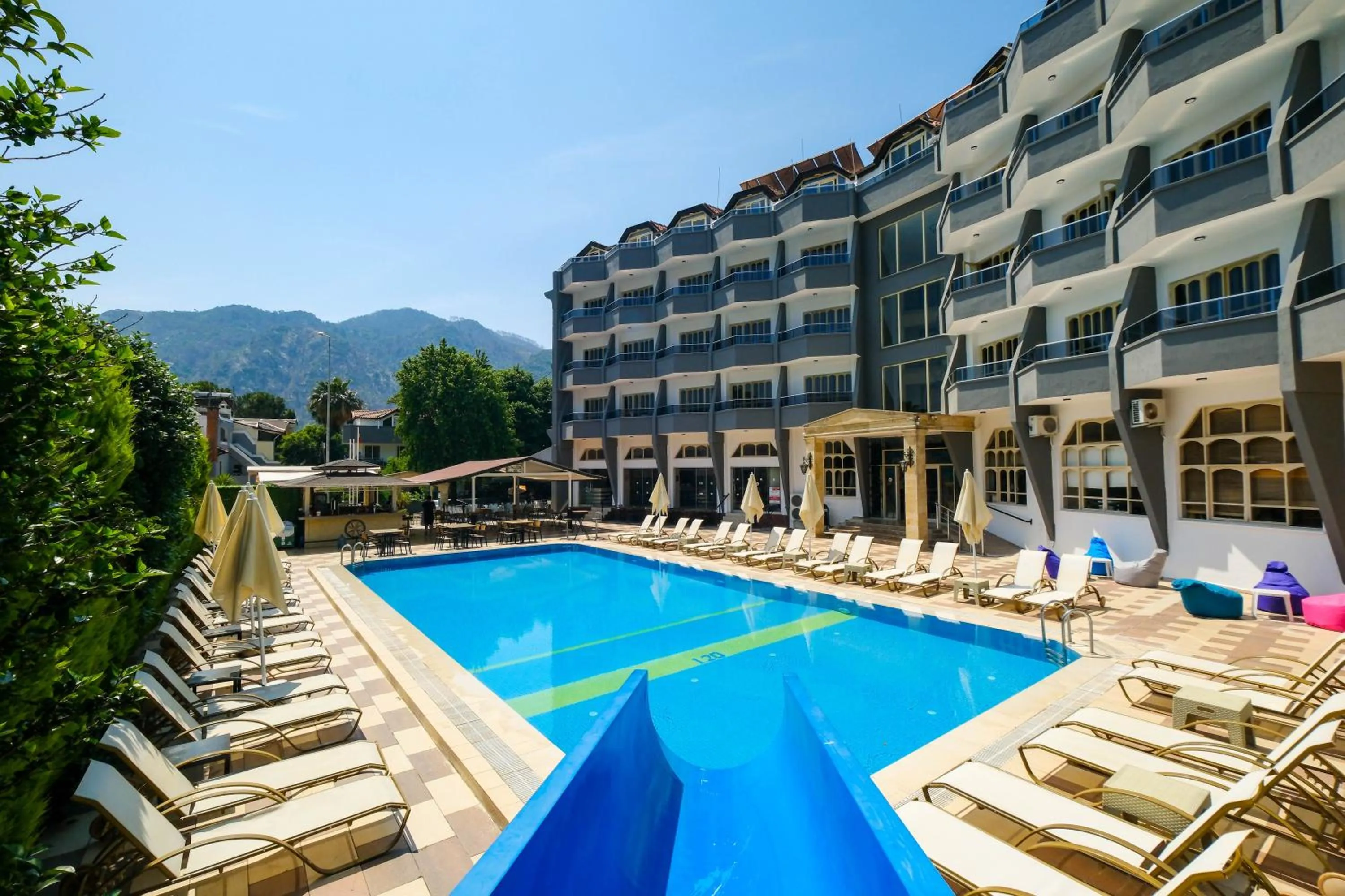 Pool view in Club Selen icmeler