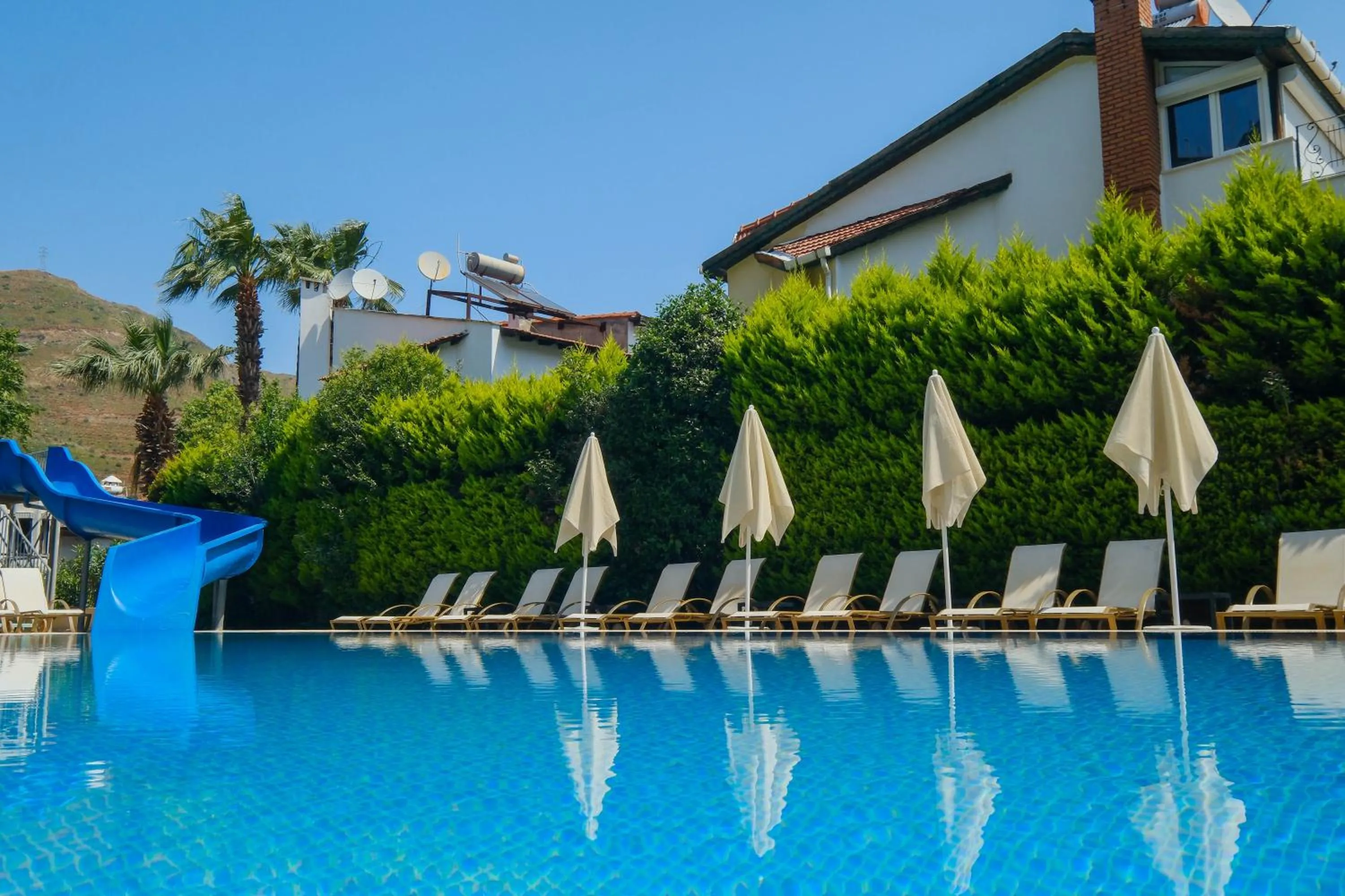 Swimming pool in Club Selen icmeler