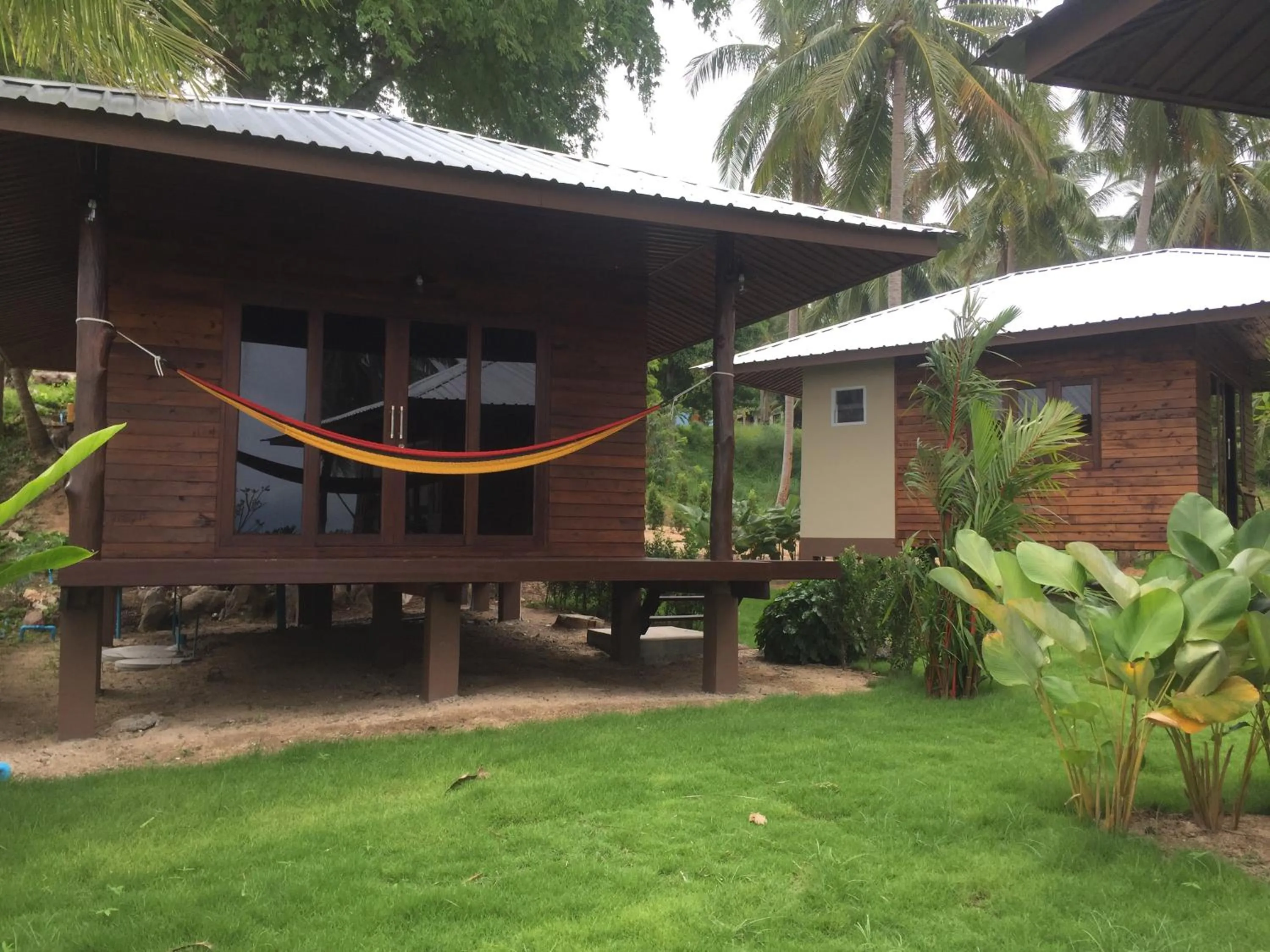 Garden in Itsara bungalow