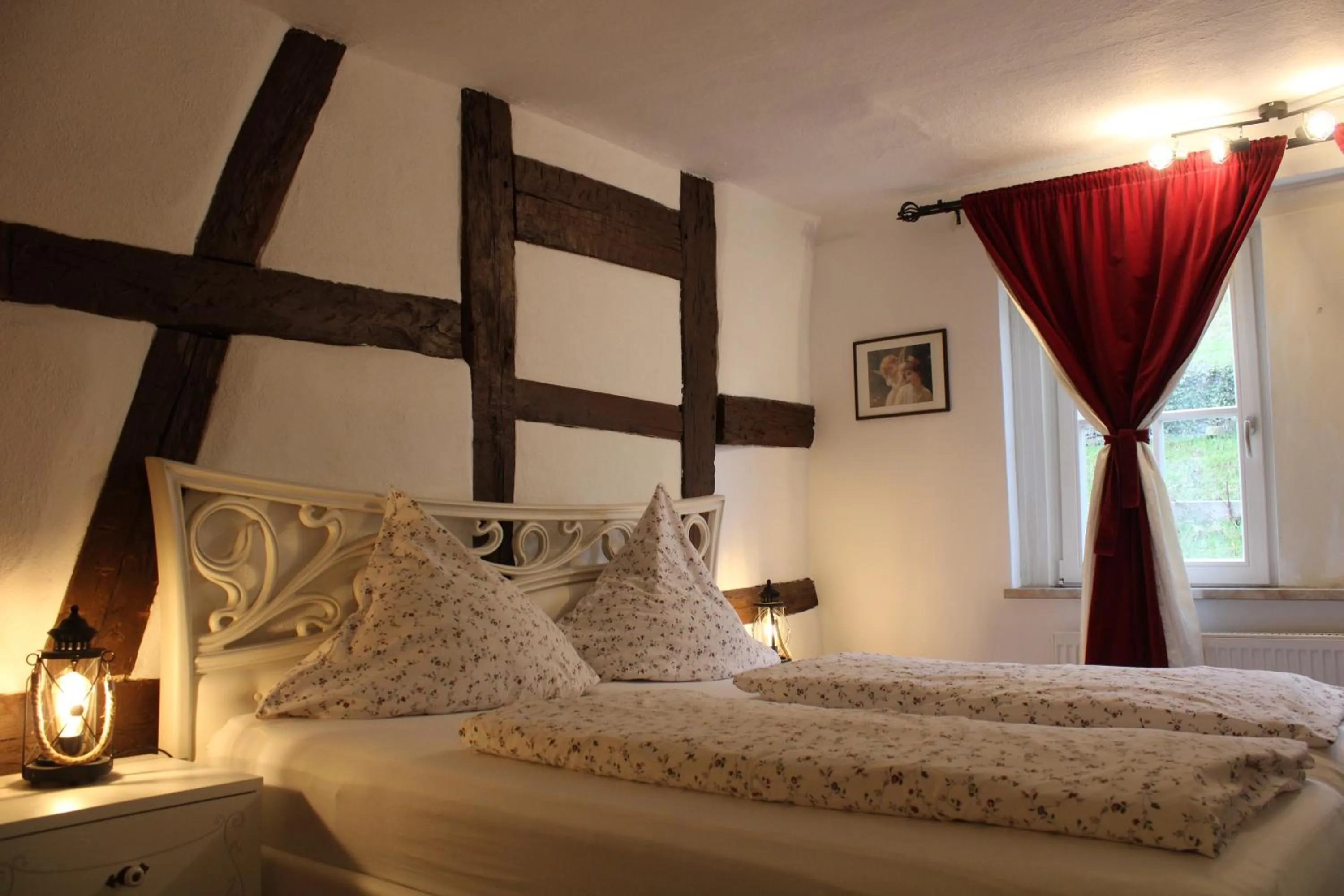 Photo of the whole room, Bed in Hotel Herberge zur Traube