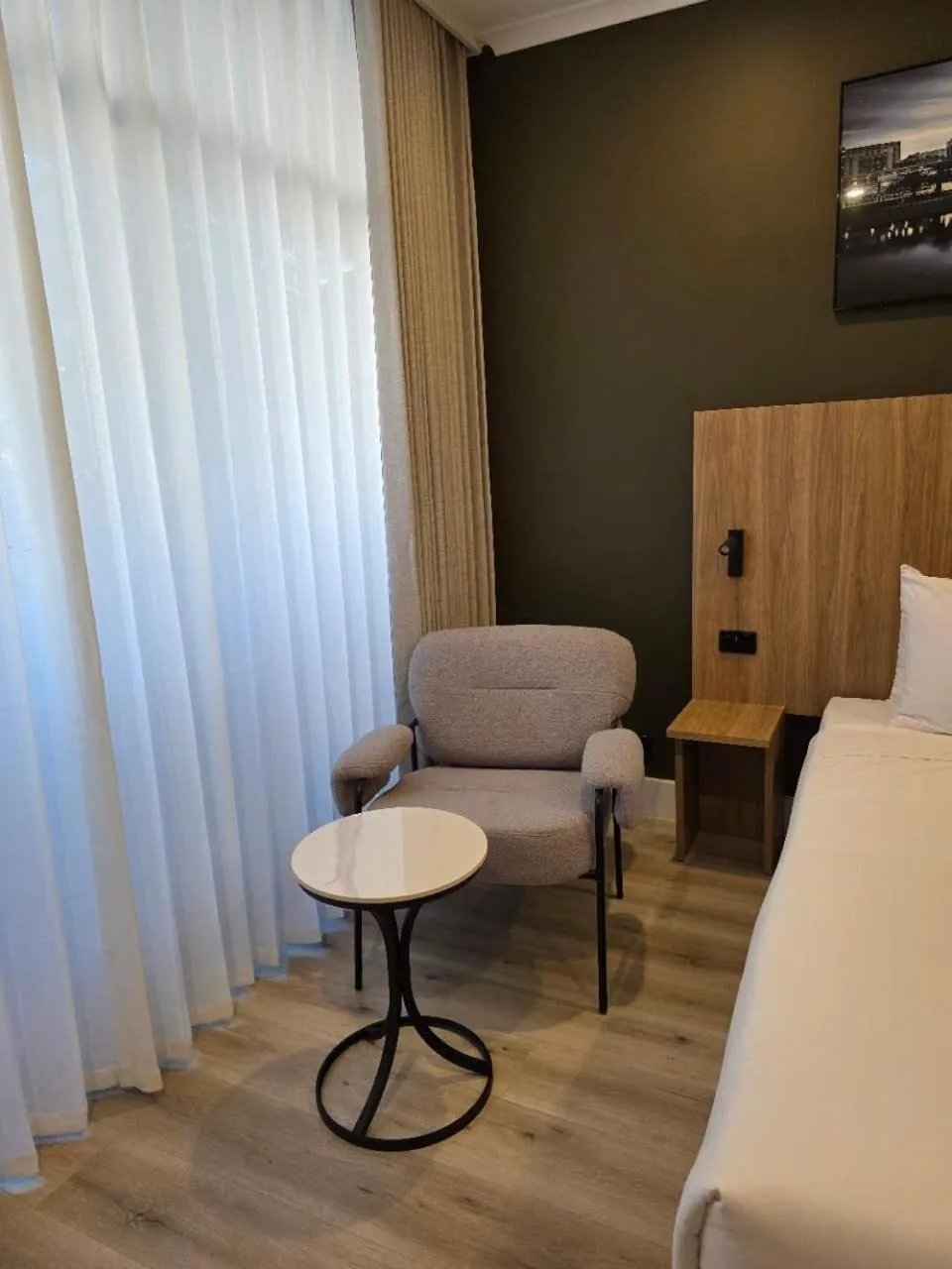 Bed in Park Inn by Radisson Melbourne Carlton