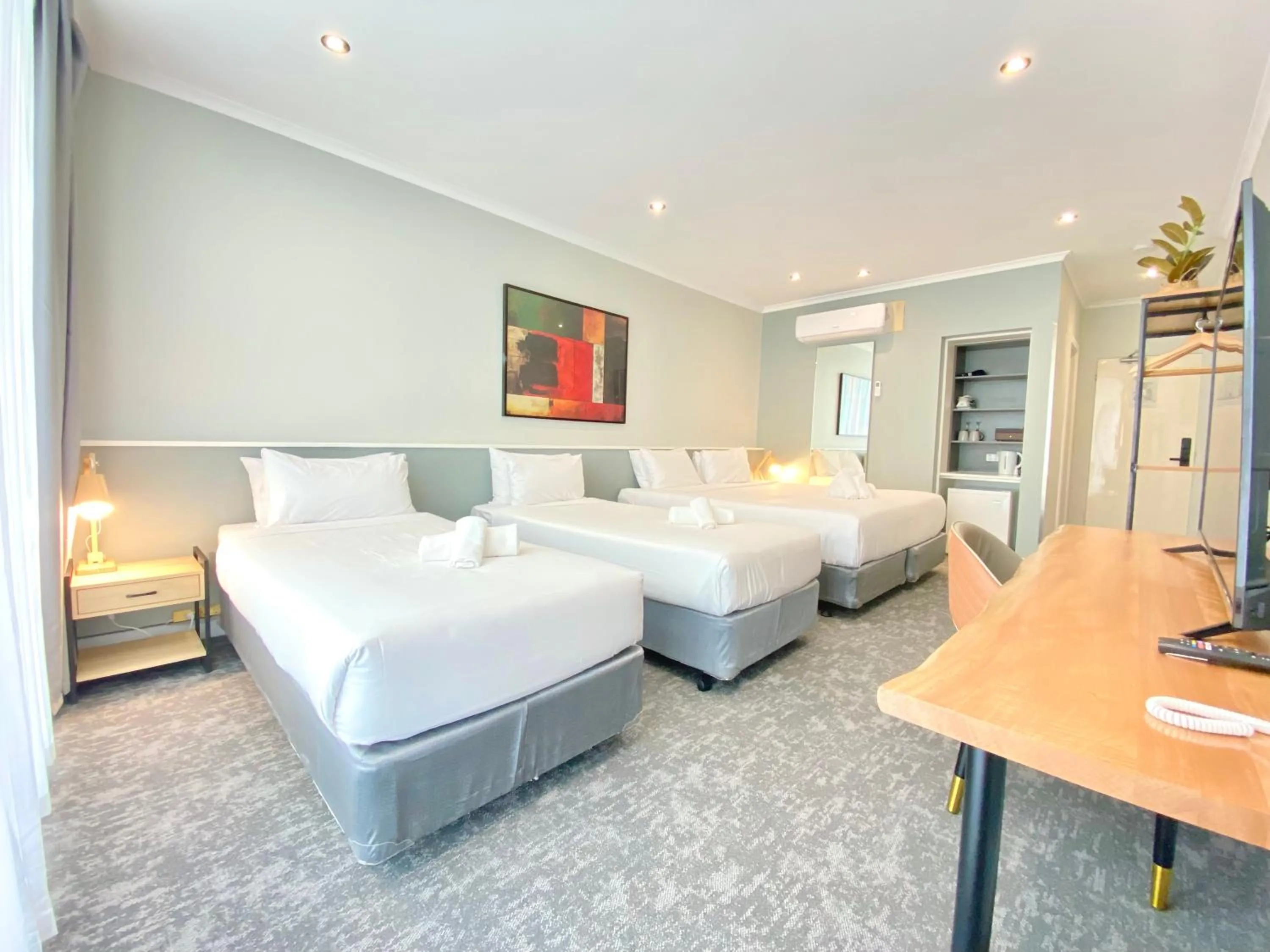 Bedroom, Bed in Park Inn by Radisson Melbourne Carlton