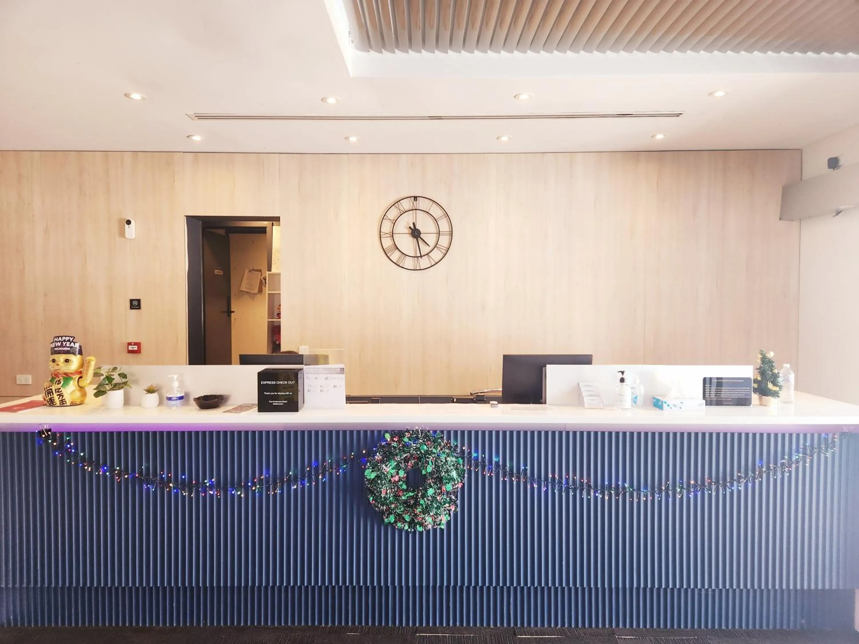 Property building in Park Inn by Radisson Melbourne Carlton