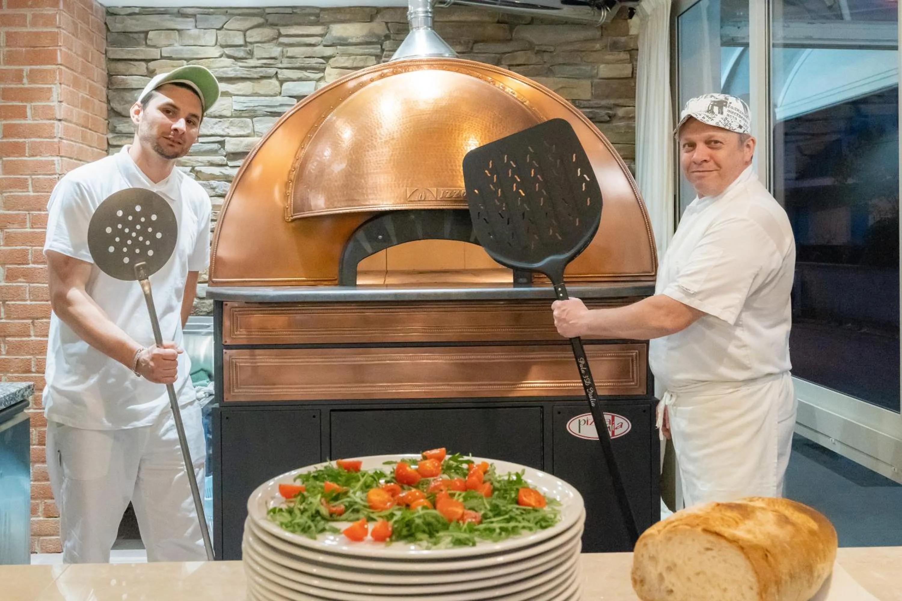 Restaurant/places to eat in Hotel Esperia