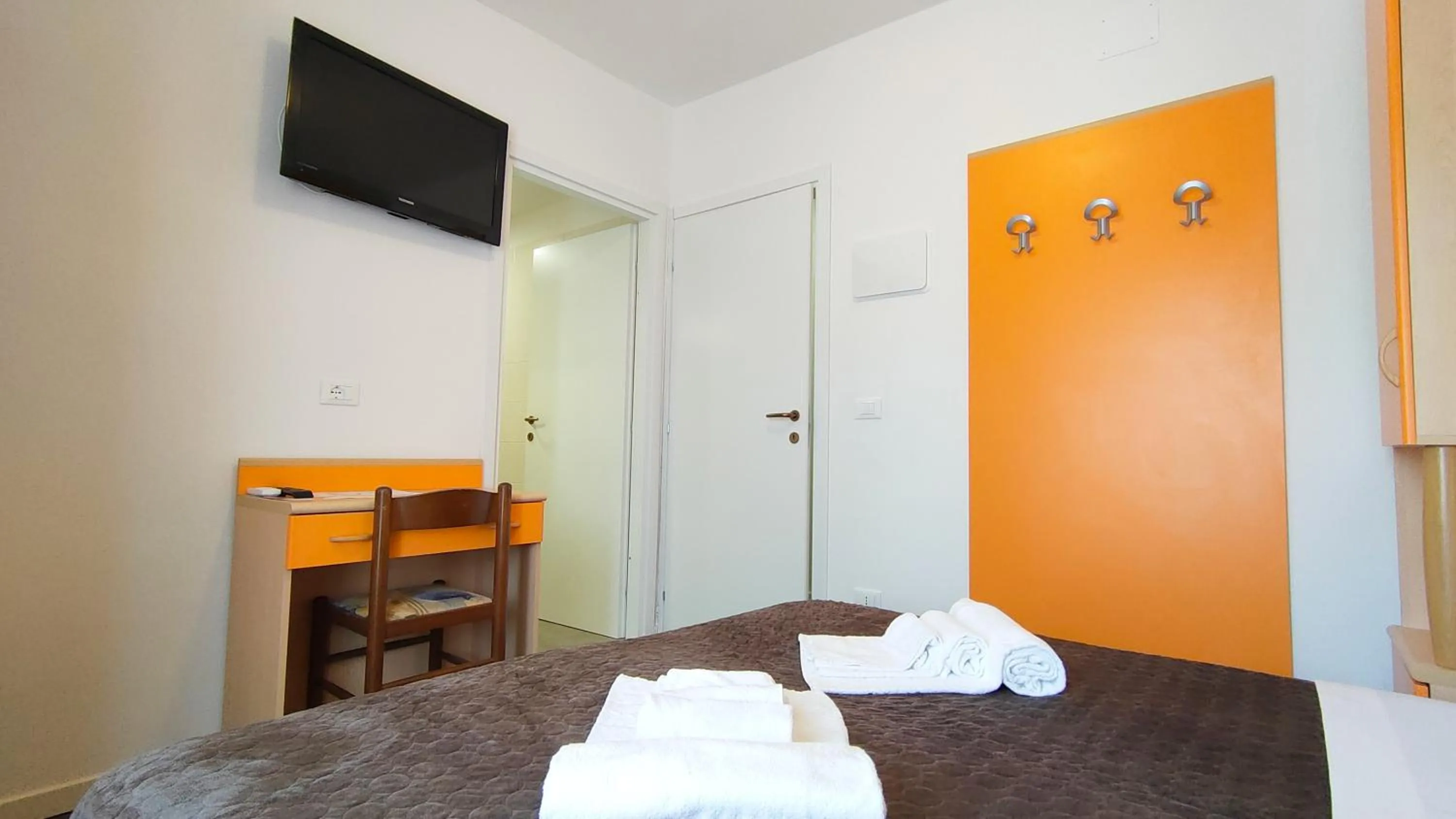 Bed in Hotel Esperia