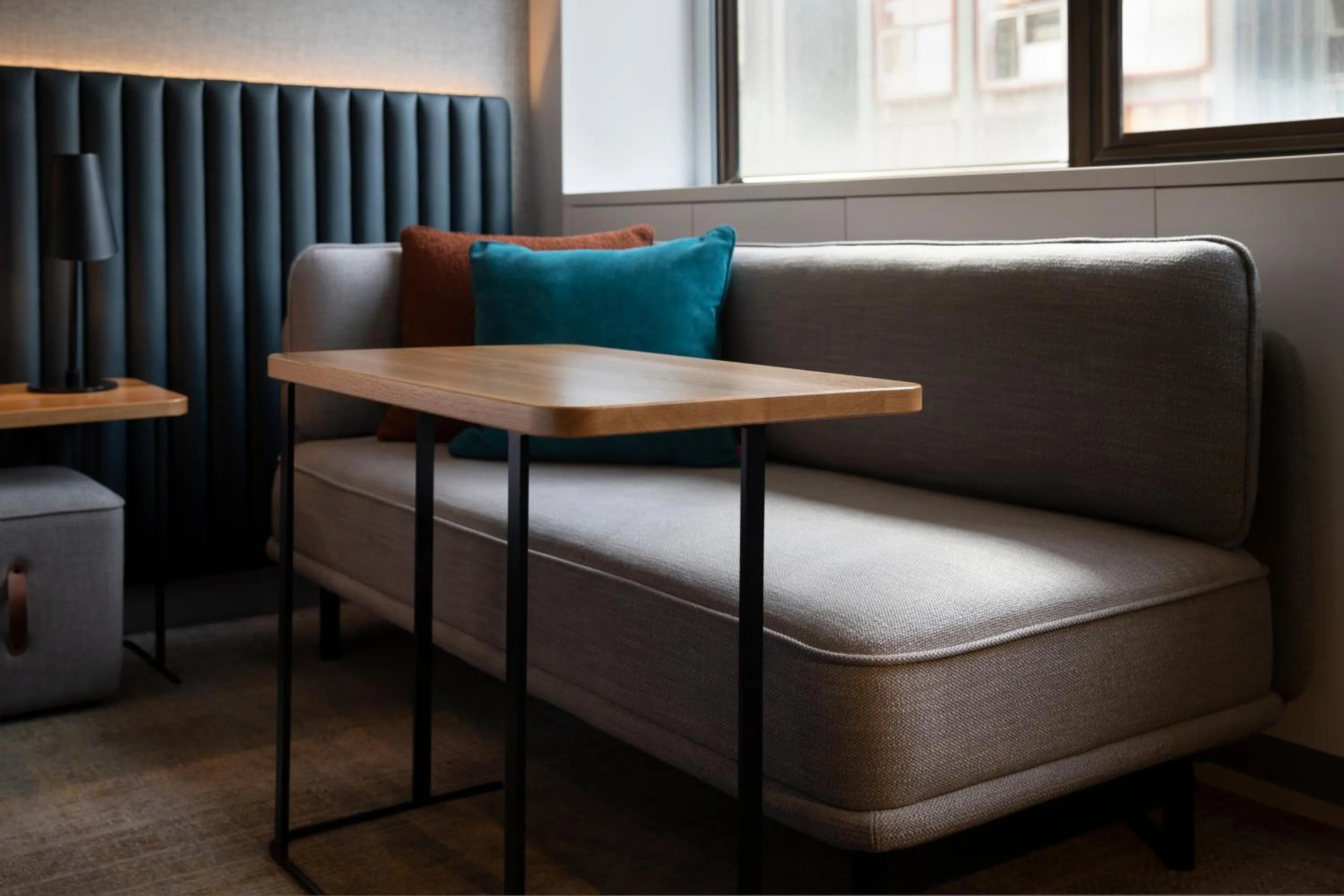 Seating area in Novotel Sydney City Centre