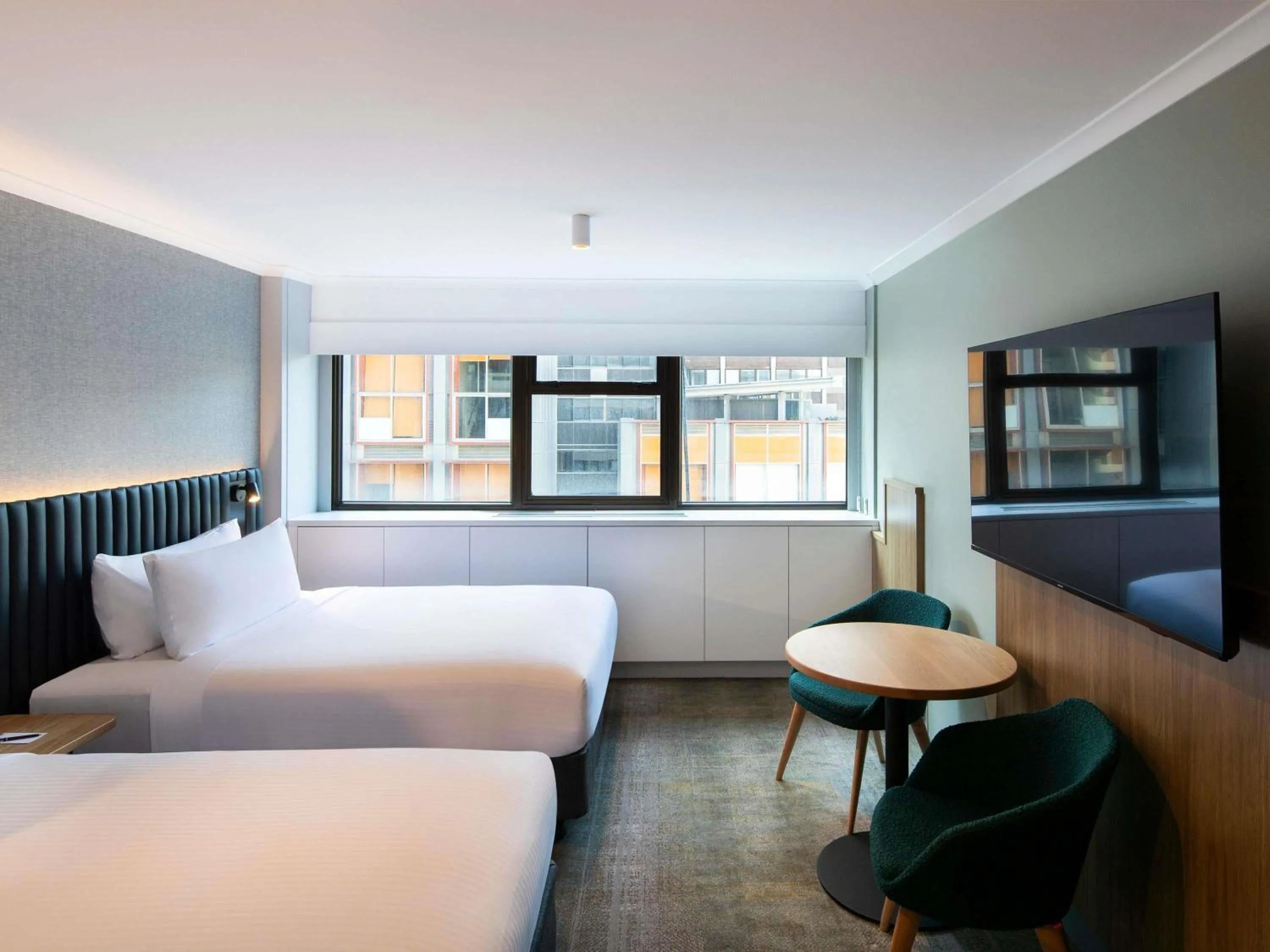 Bedroom, Bed in Novotel Sydney City Centre