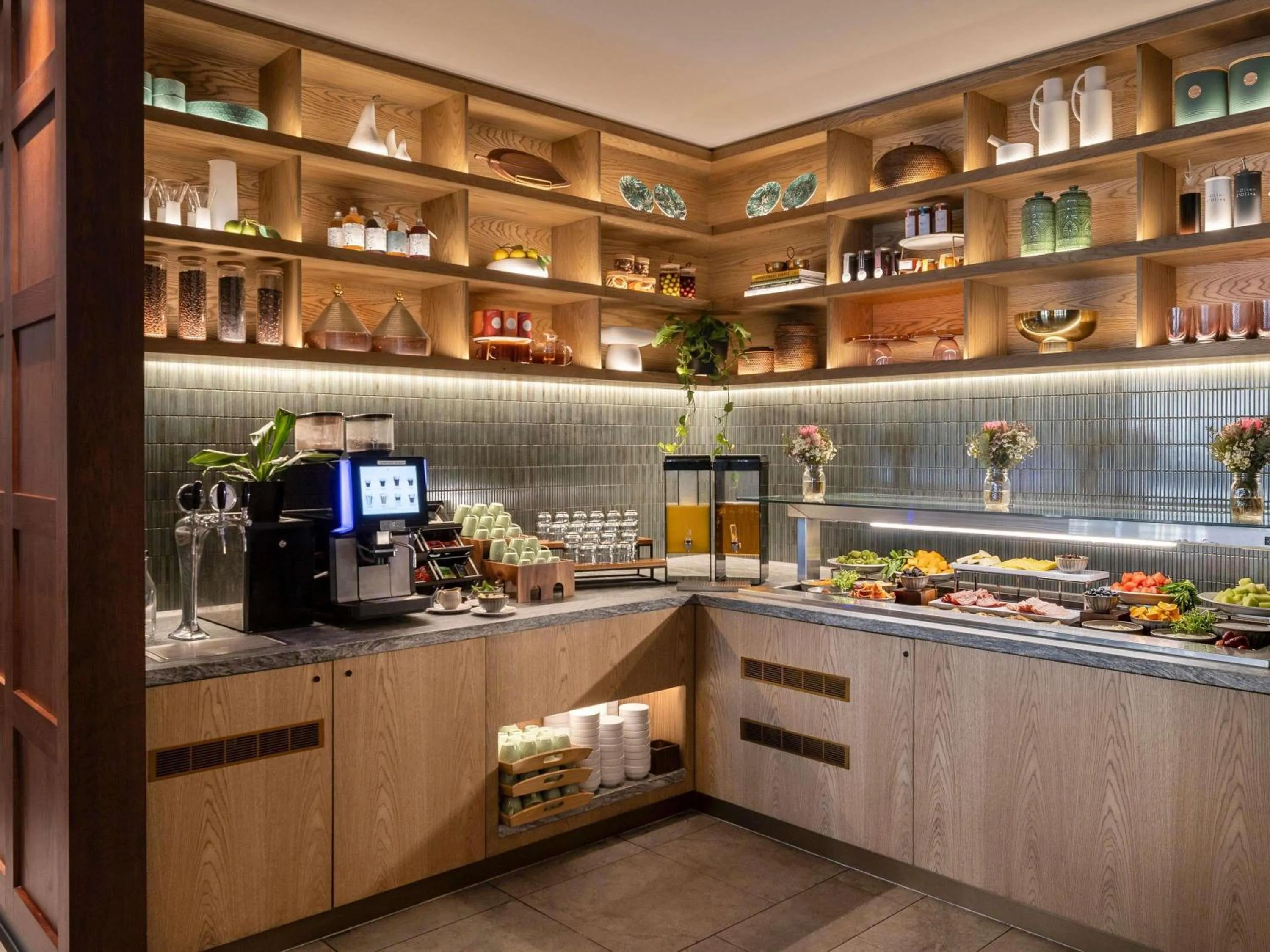 Breakfast in Novotel Sydney City Centre