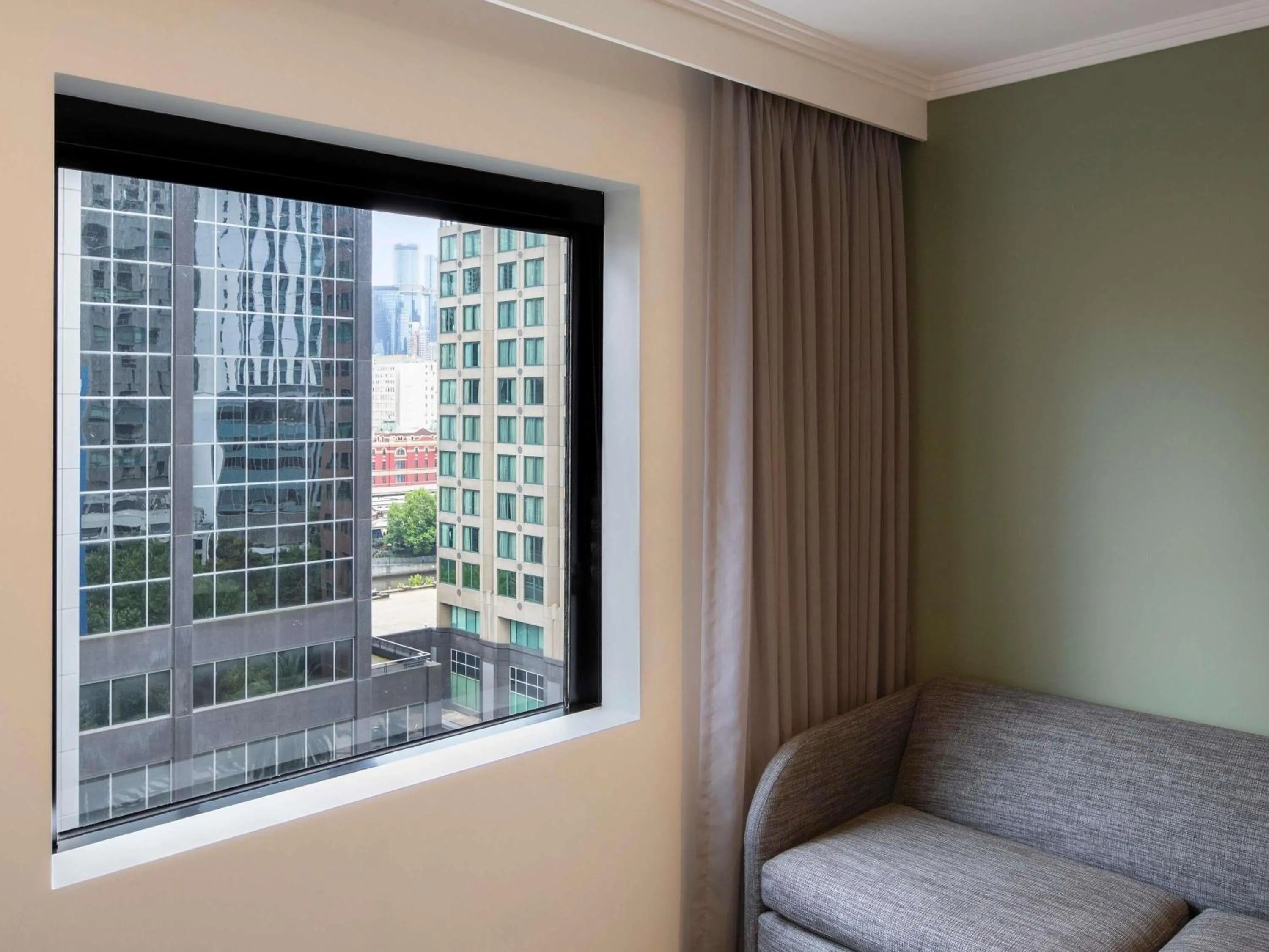 Bedroom in Mercure Melbourne Southbank