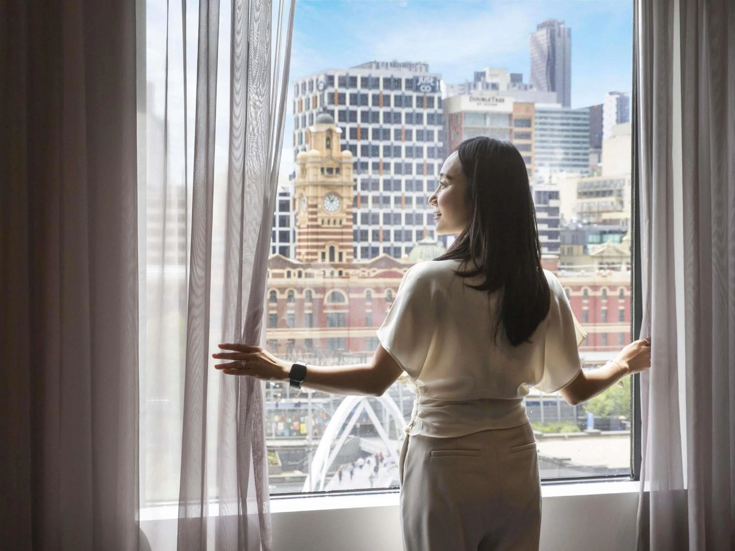 Bedroom in Mercure Melbourne Southbank