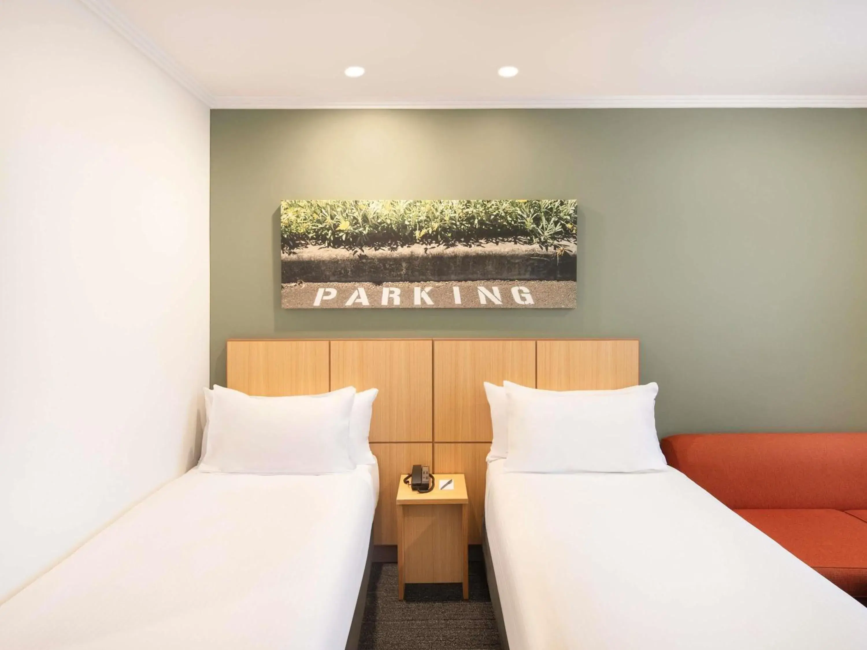 Standard Twin Room in Mercure Melbourne Southbank Standard Twin Room in Mercure Melbourne Southbank