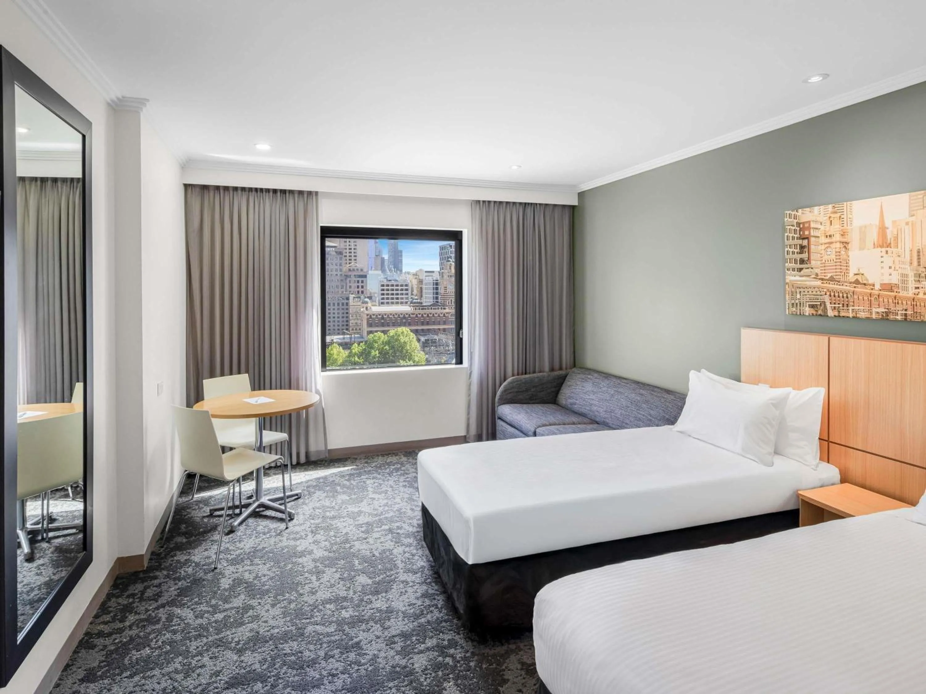 Bedroom, Bed in Mercure Melbourne Southbank