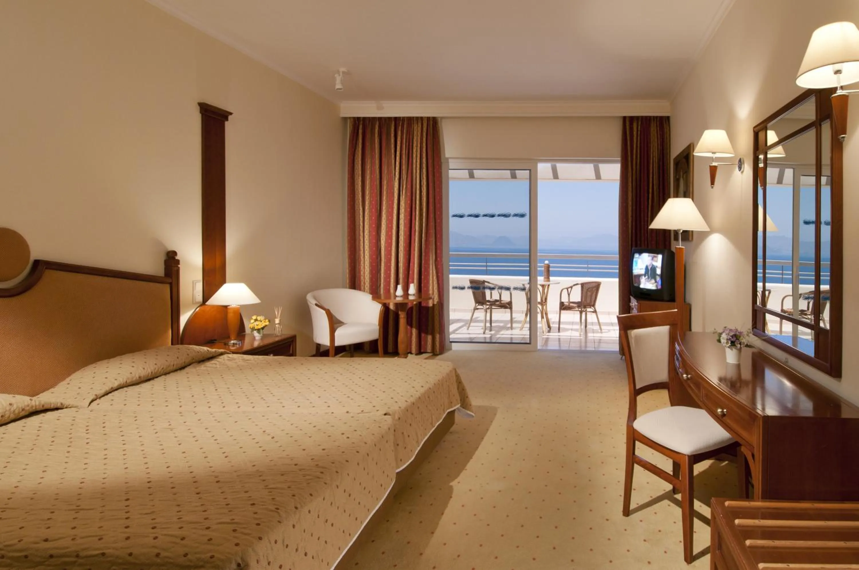 Photo of the whole room, Bed in Kipriotis Panorama Hotel & Suites