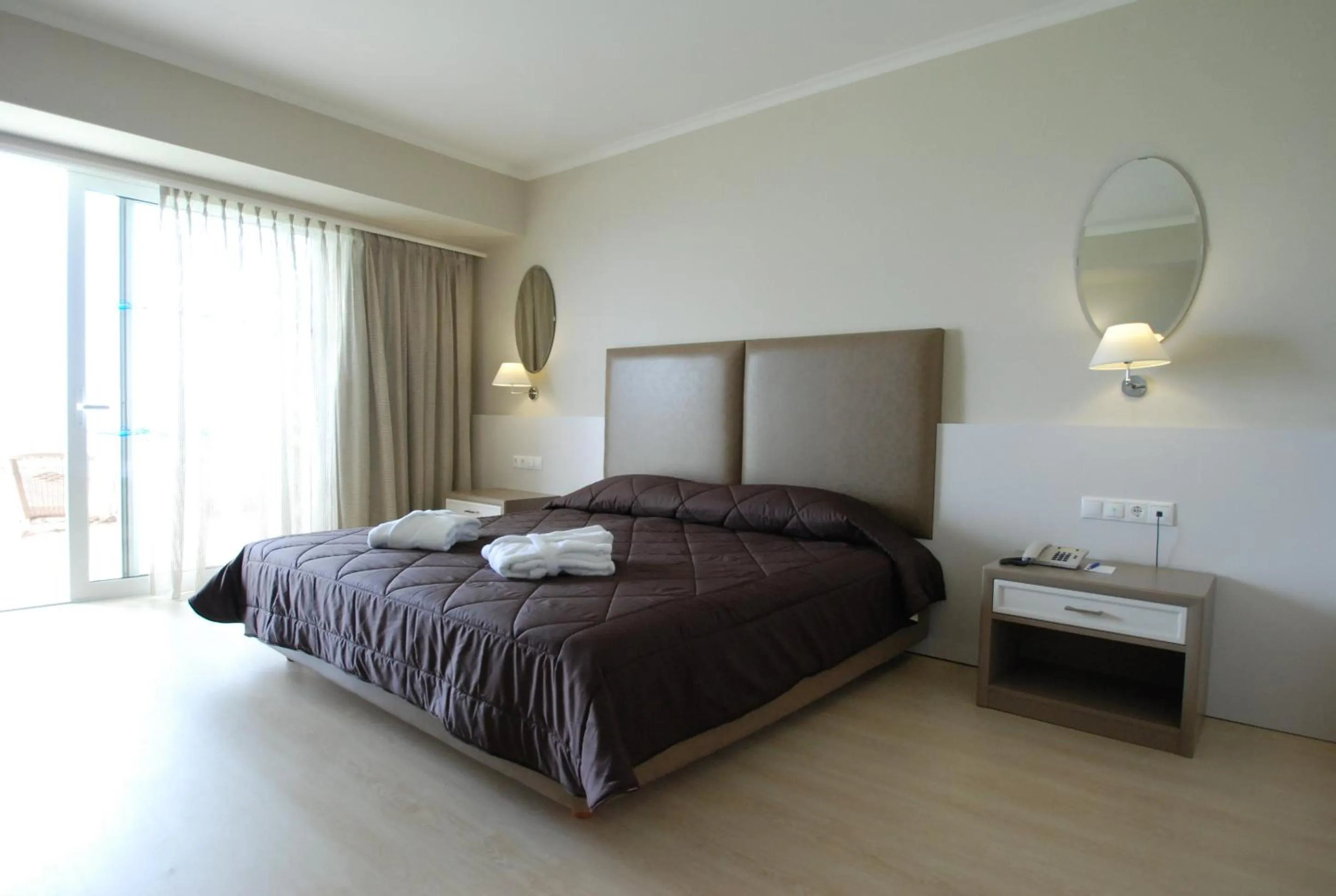Bed in Kipriotis Panorama Hotel & Suites