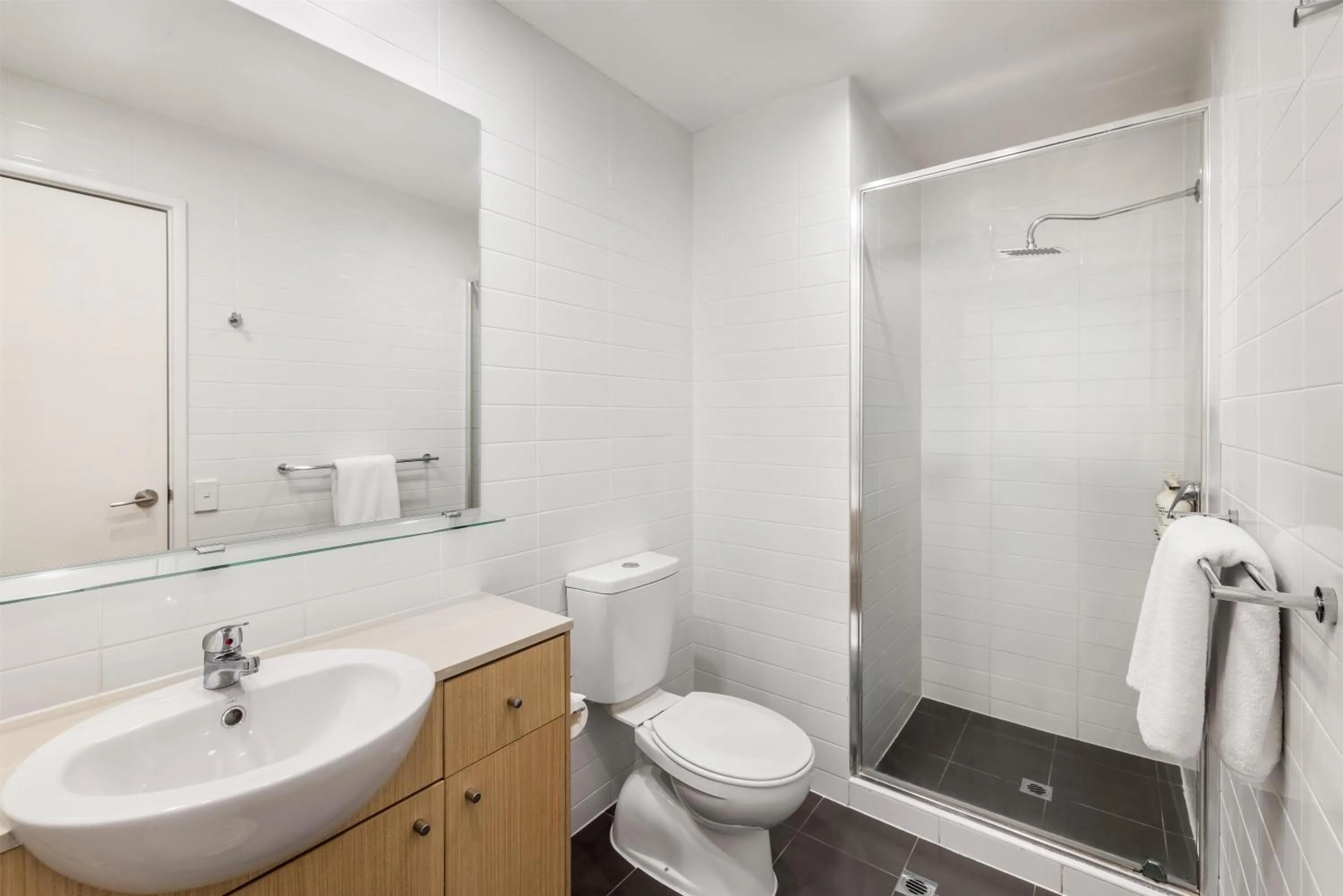 Bathroom in Adina Apartment Hotel Perth Barrack Plaza