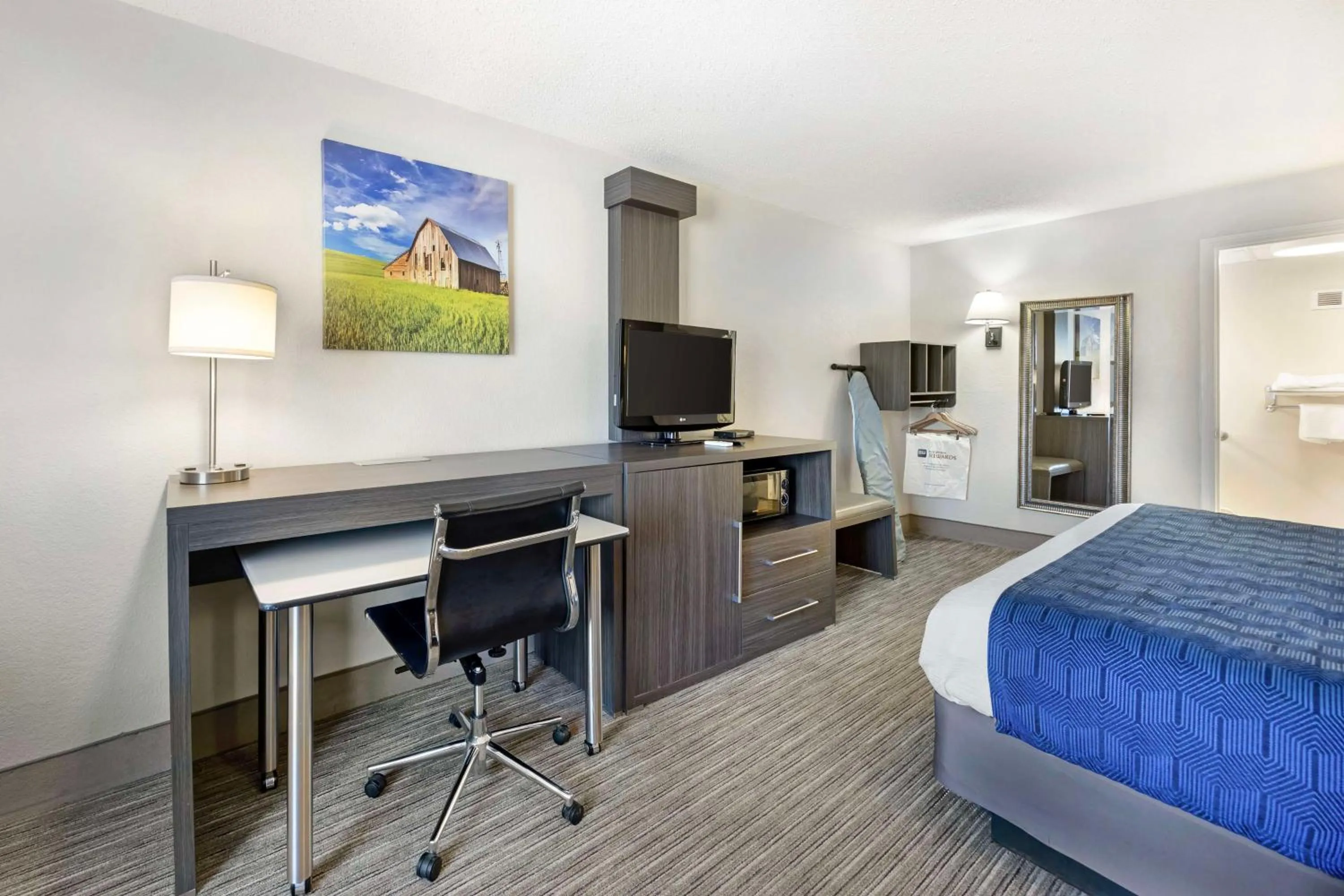 Bedroom, Bed in Best Western Dickson