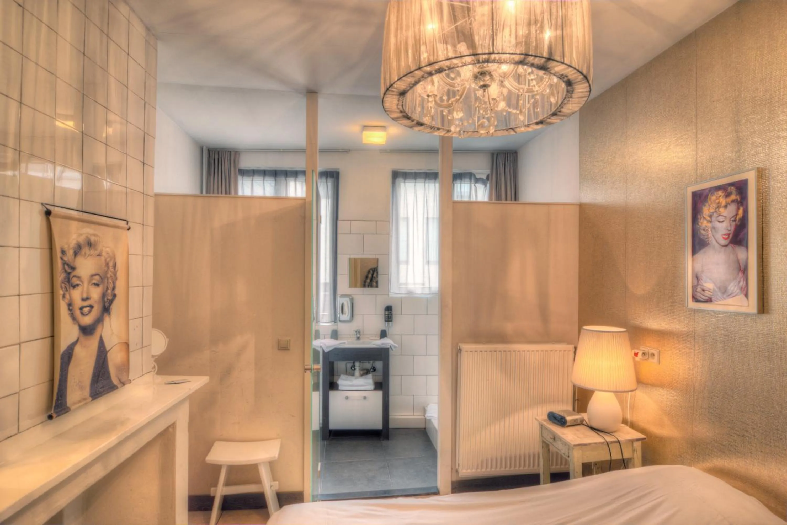 Bedroom, Bed in Hotel Urban Dreams