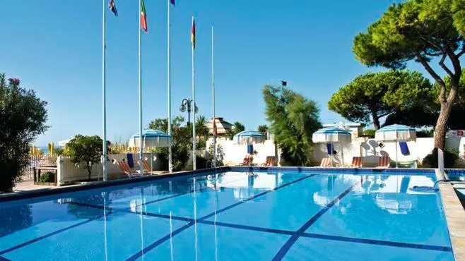 Pool view in Hotel Ambasciatori Palace