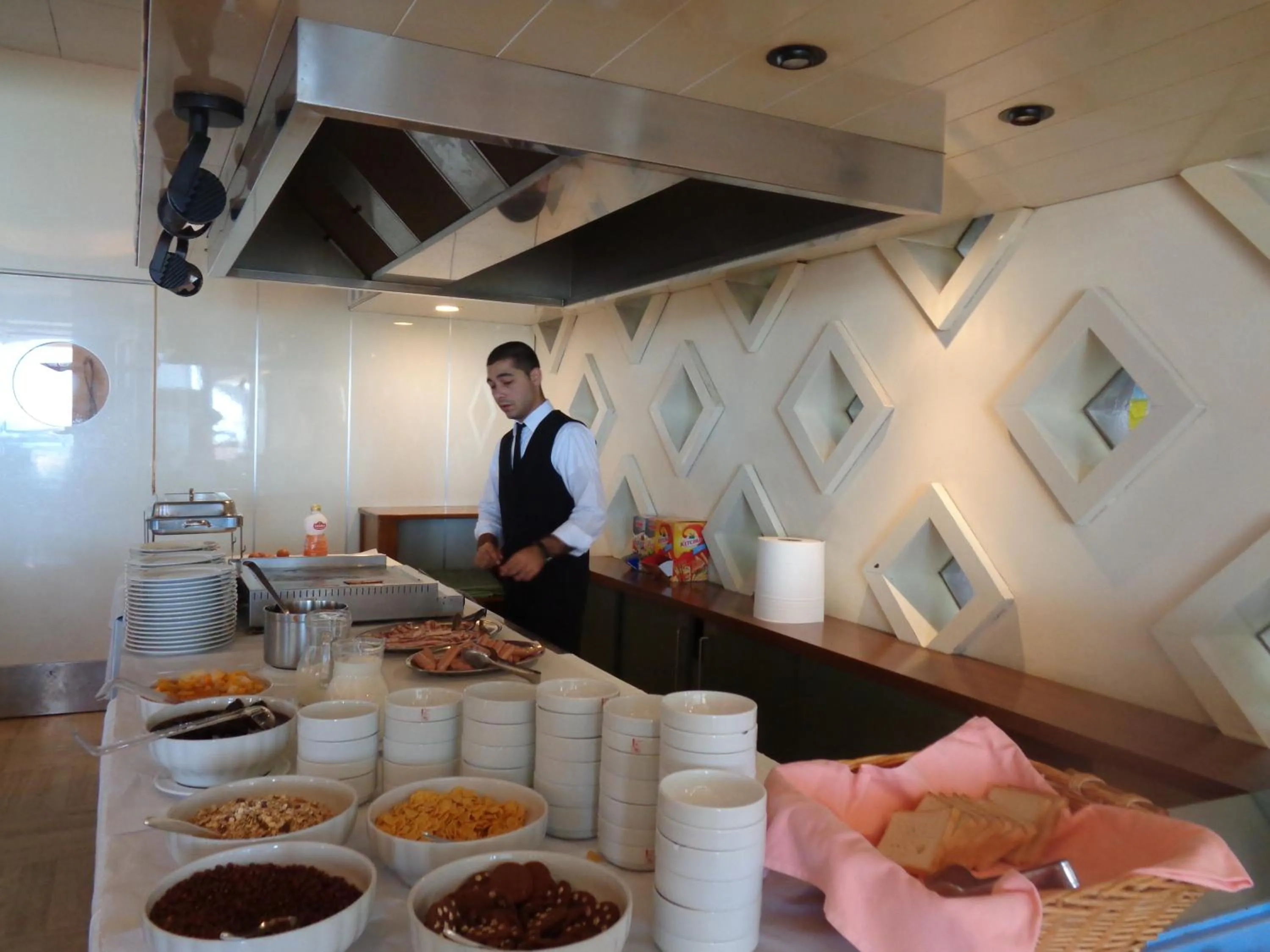 Restaurant/places to eat in Hotel Ambasciatori Palace