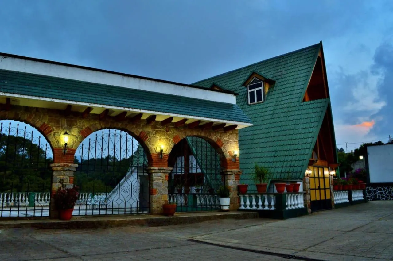 Hotel "La Cabaña de Don Adolfo"