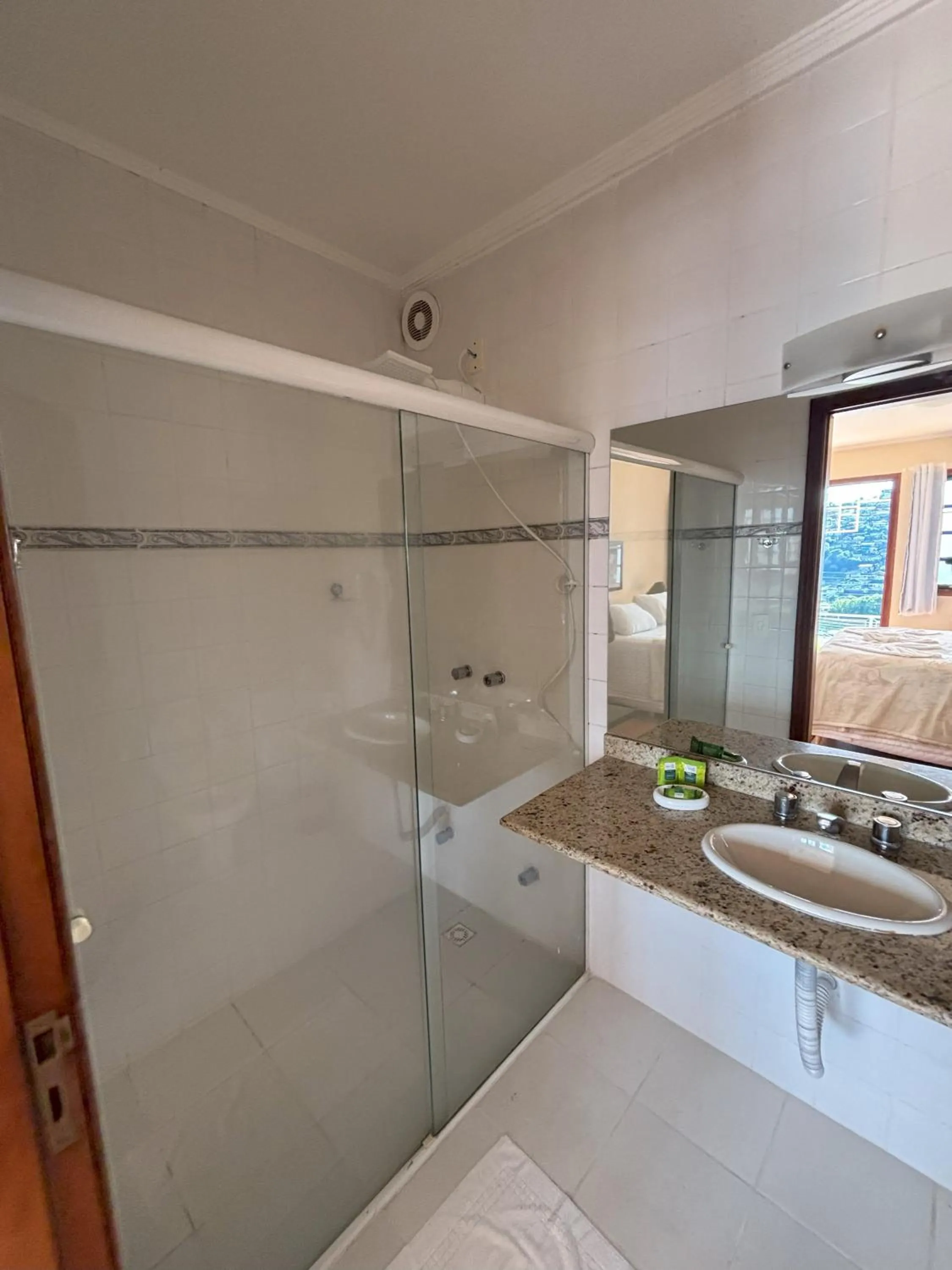 Bathroom in Pousada Portal das Cerejeiras - Be Happy Group