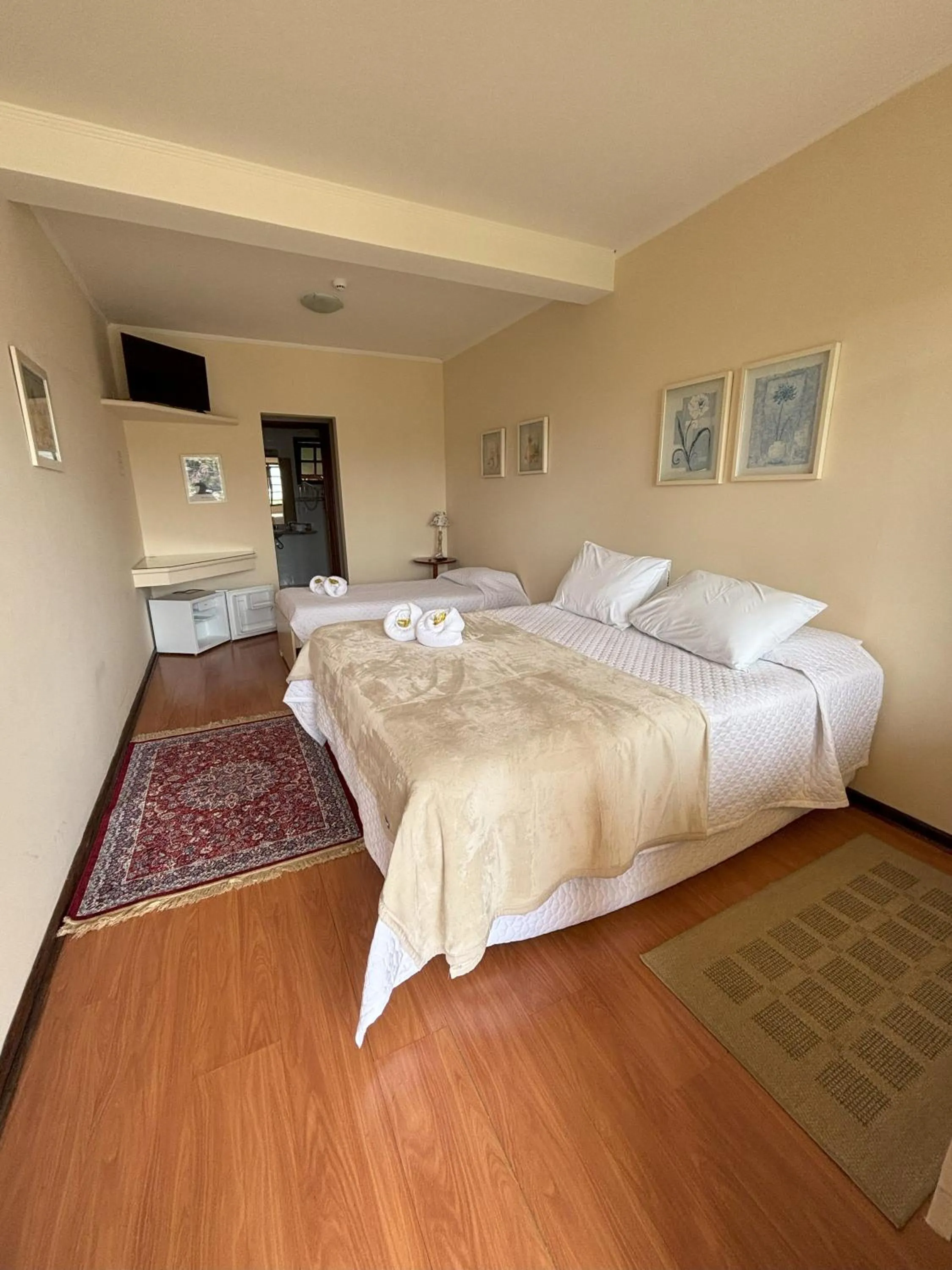 Bedroom, Bed in Pousada Portal das Cerejeiras - Be Happy Group