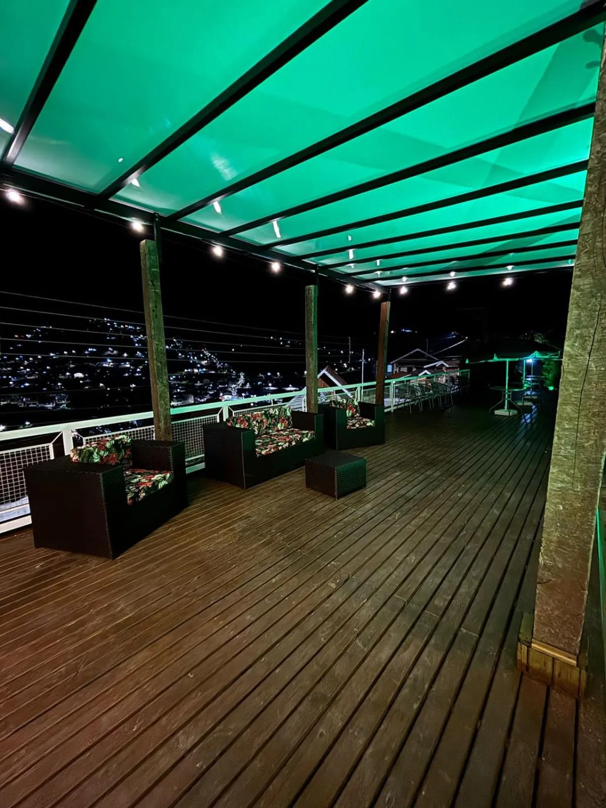 Evening entertainment in Pousada Portal das Cerejeiras - Be Happy Group