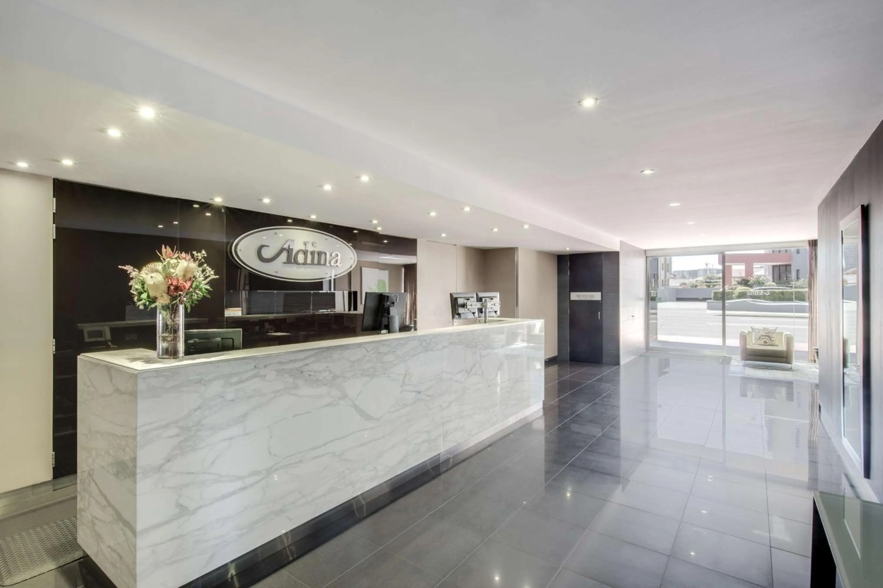Lobby or reception in Adina Apartment Hotel Wollongong