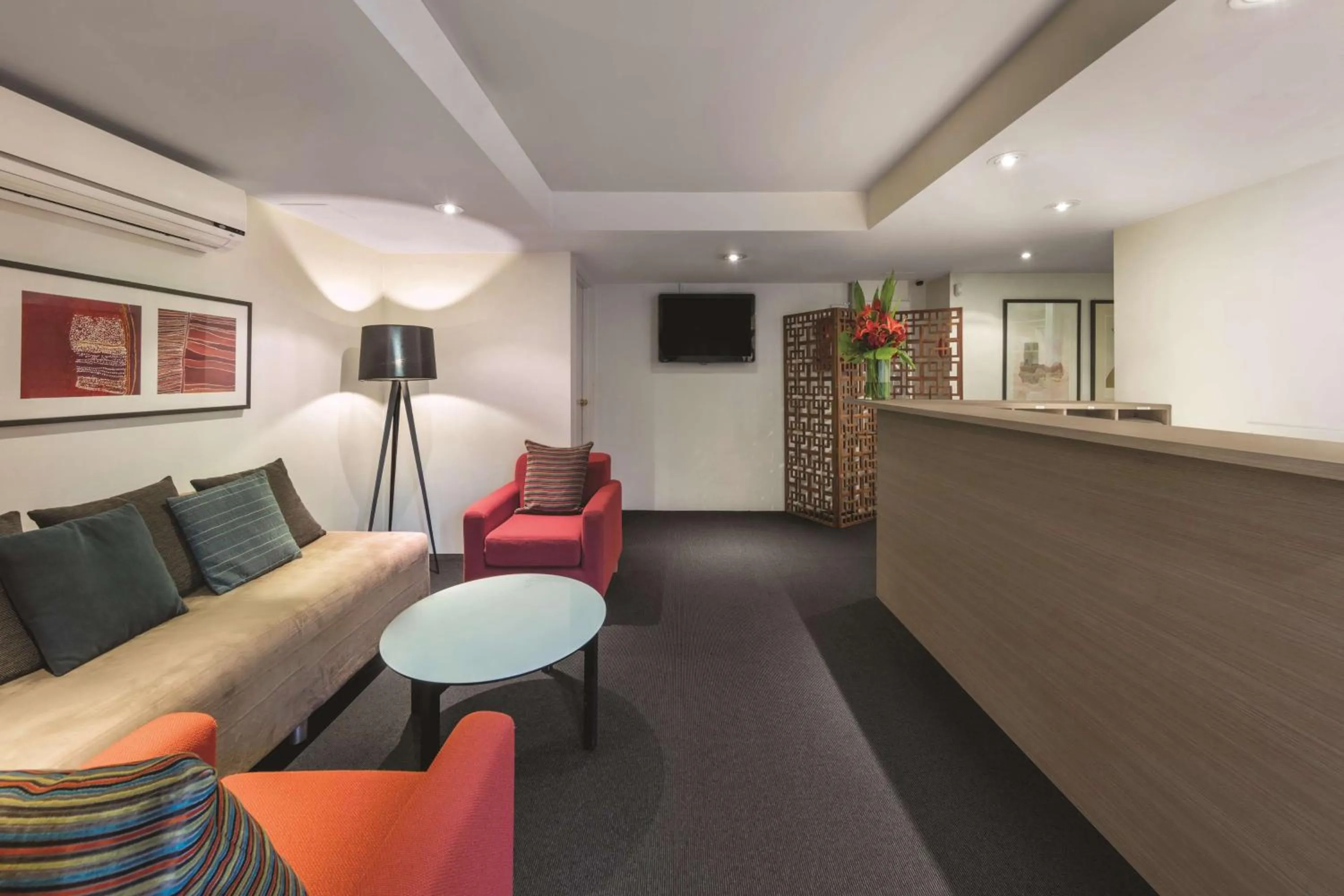 Lobby or reception in Adina Serviced Apartments Canberra Kingston