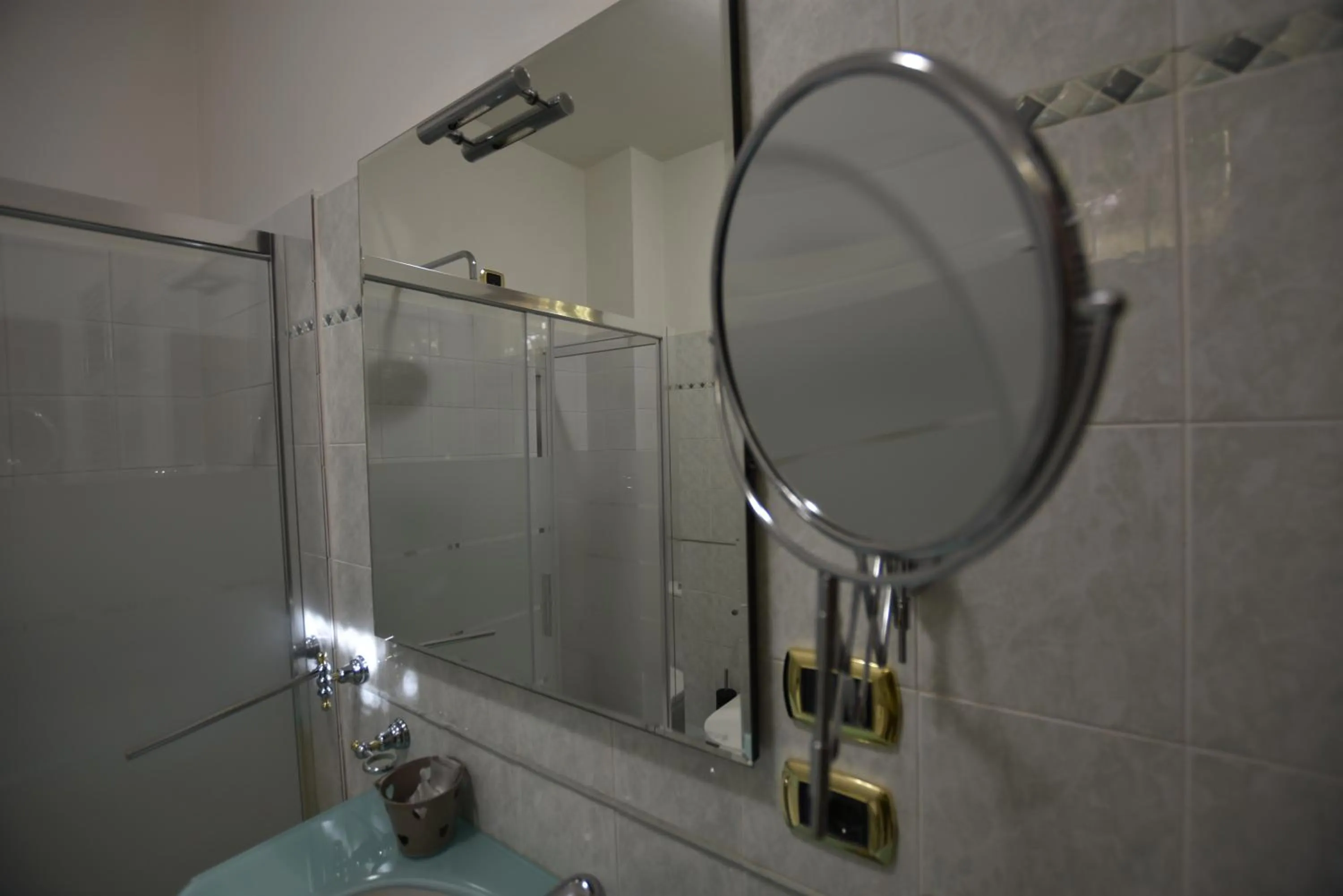 Shower in La Valle di Anna