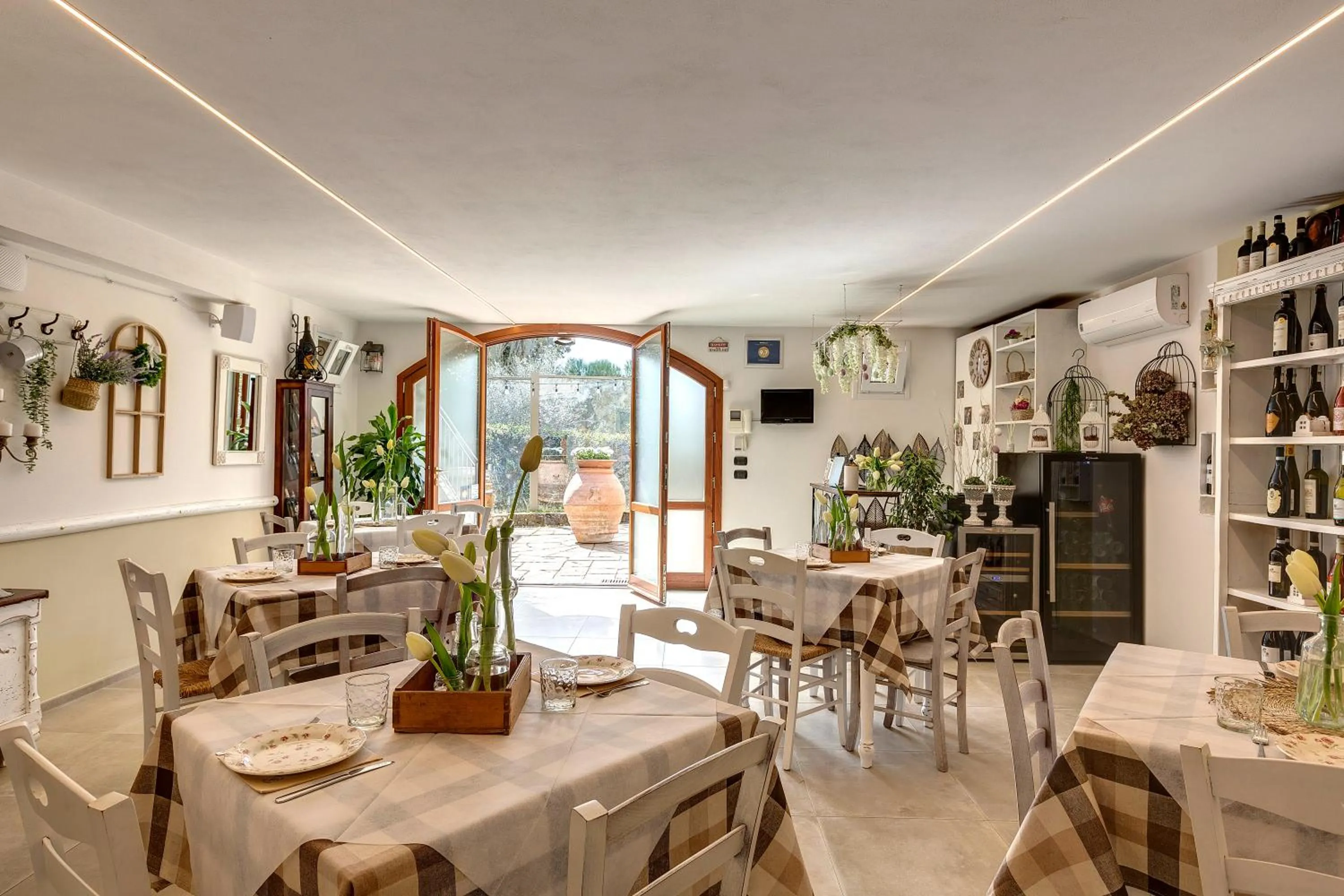 Restaurant/places to eat in La Valle di Anna