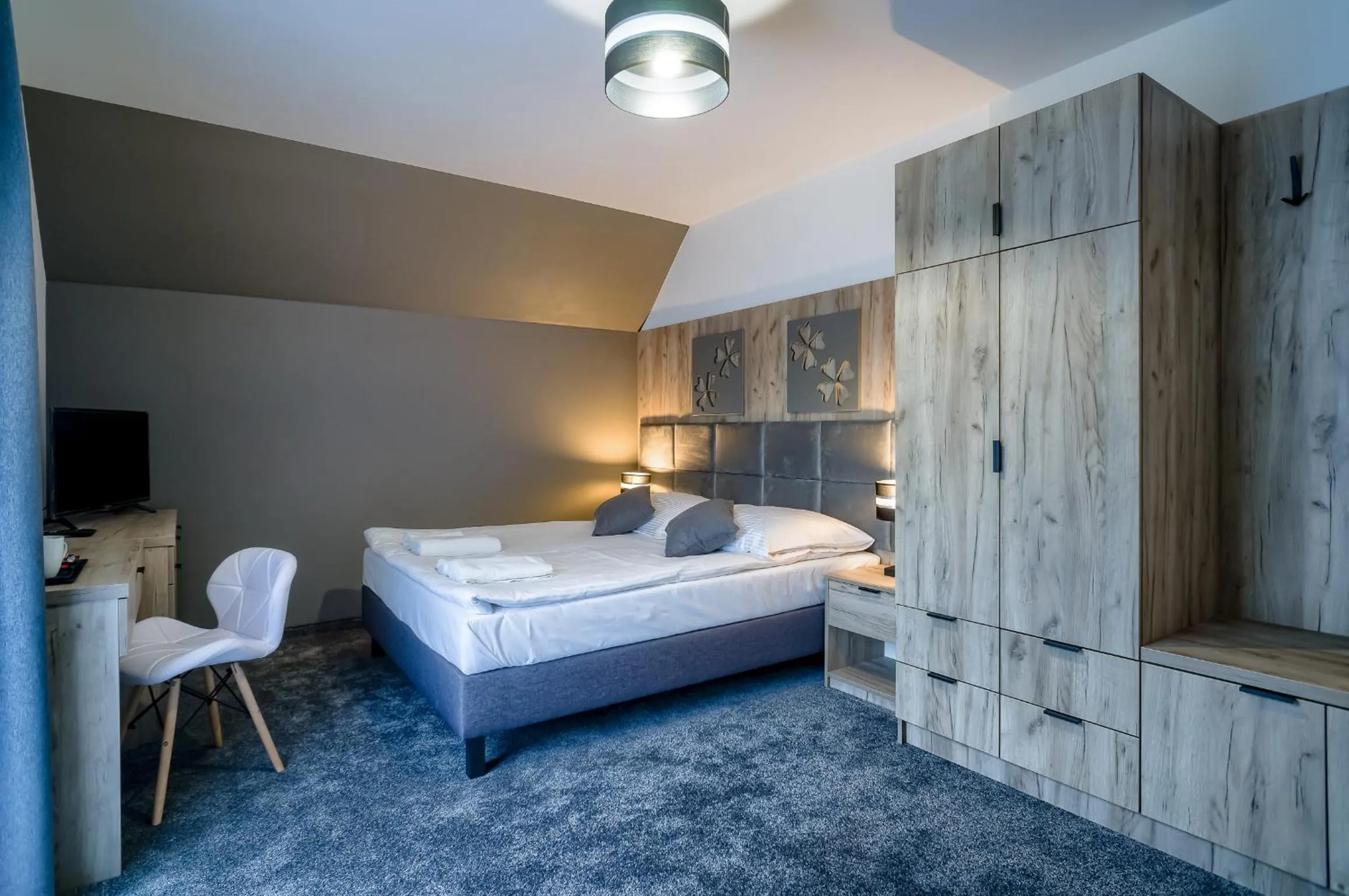 Photo of the whole room, Bed in Willa Na Skarpie