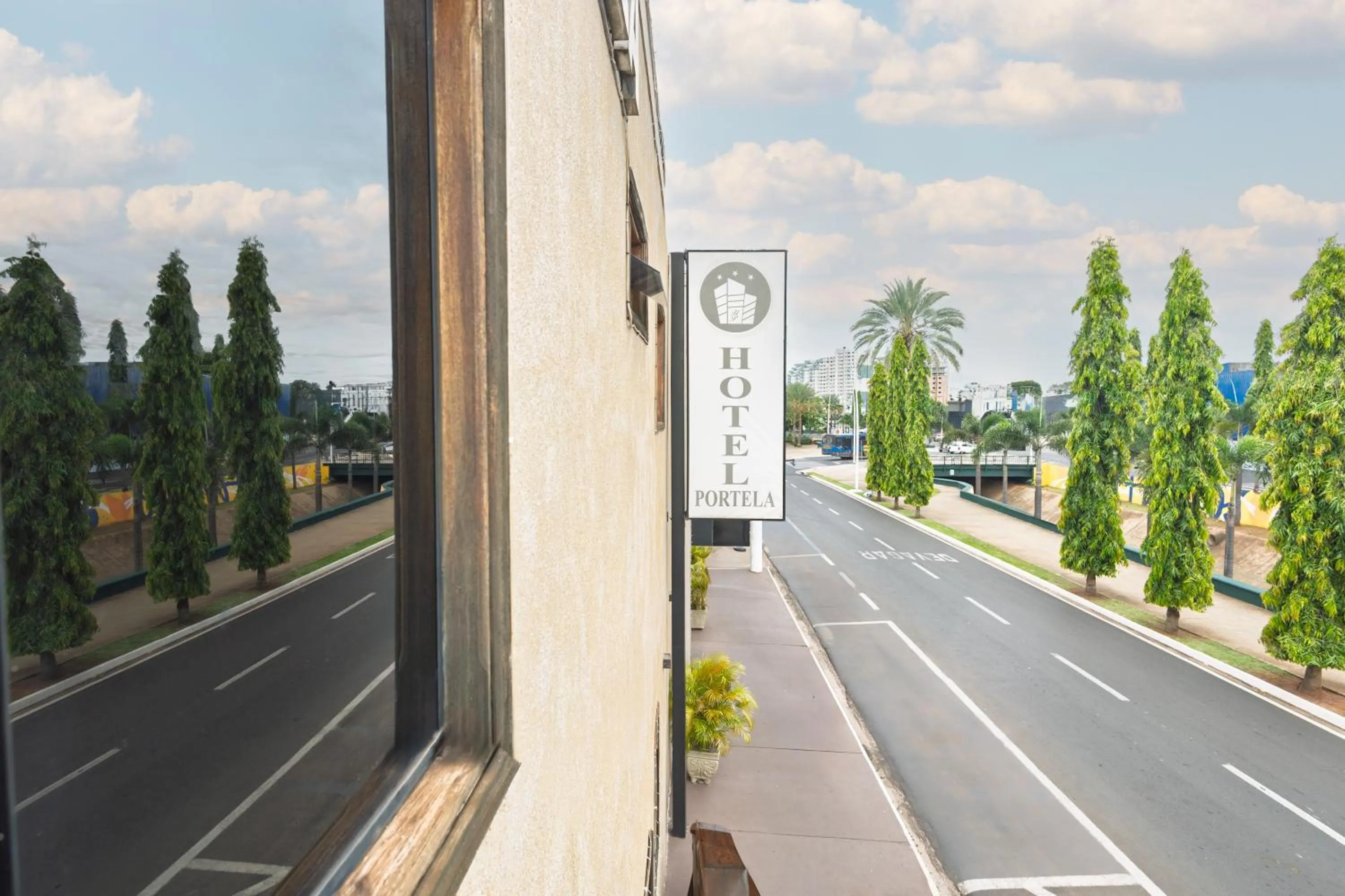 Hotel Portela II - Av Principal e a 500m do Thermas dos Laranjais