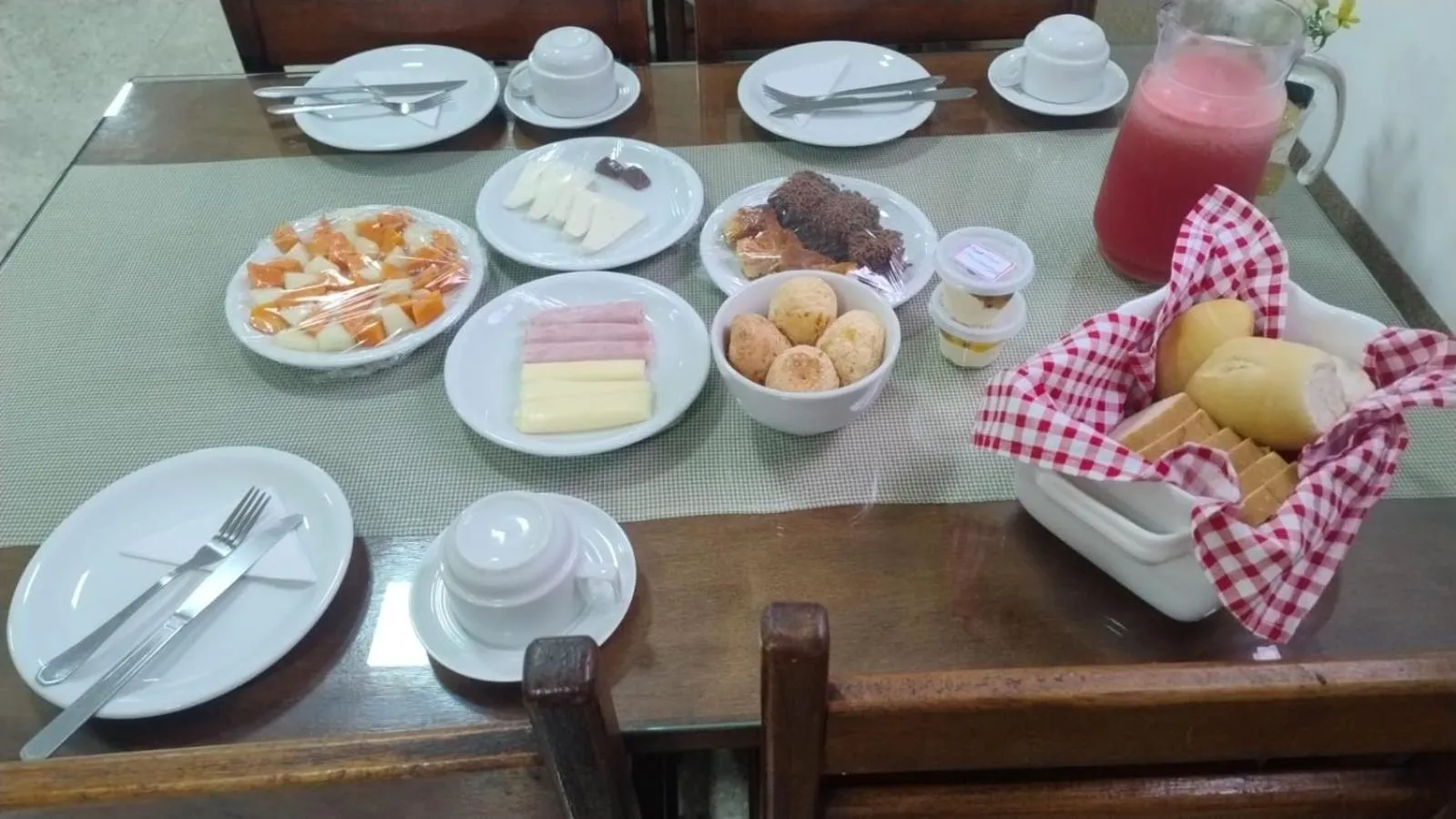 Breakfast in Hotel Portela II - Av Principal e a 500m do Thermas dos Laranjais